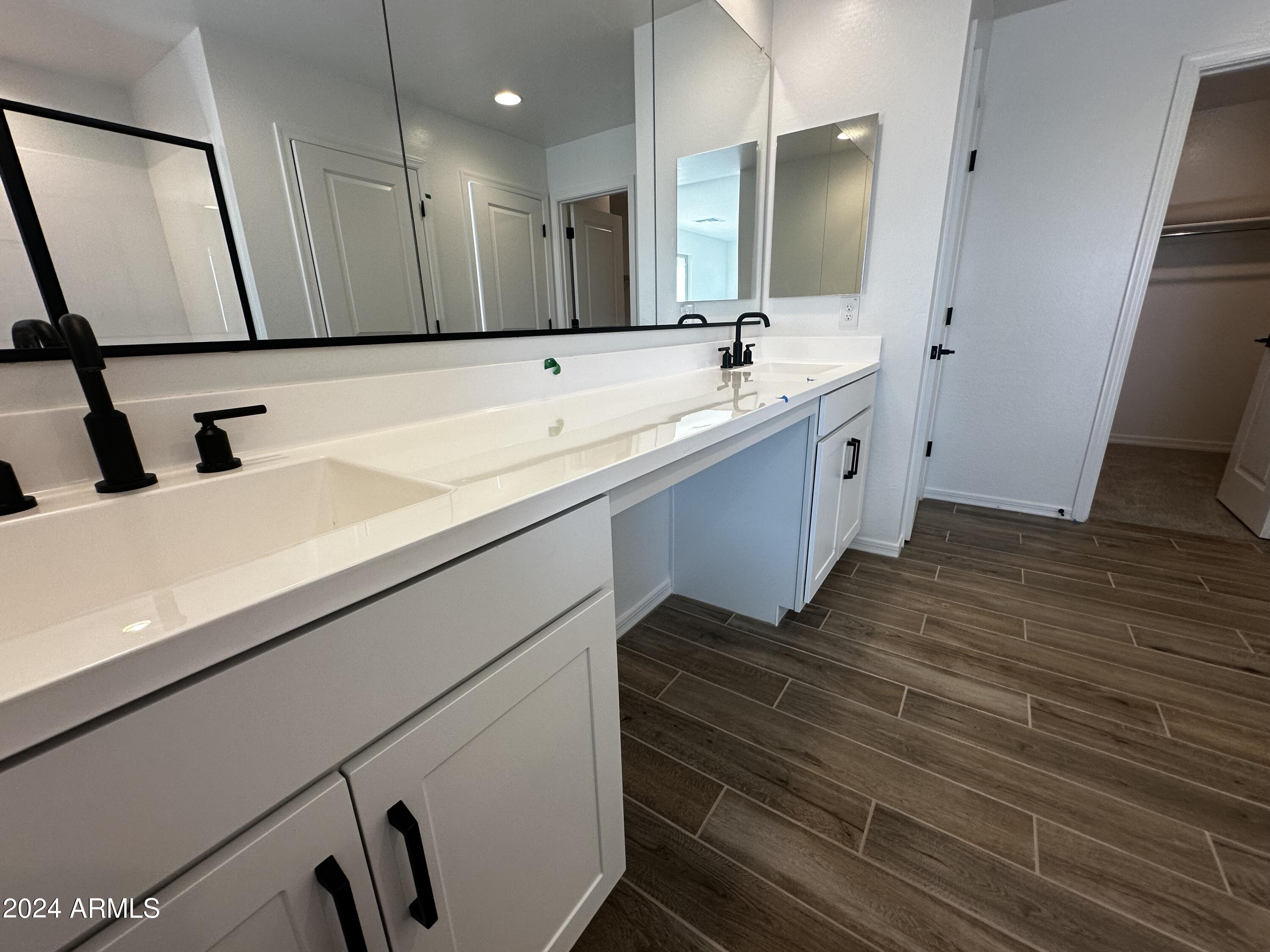 6256 S EMERY --