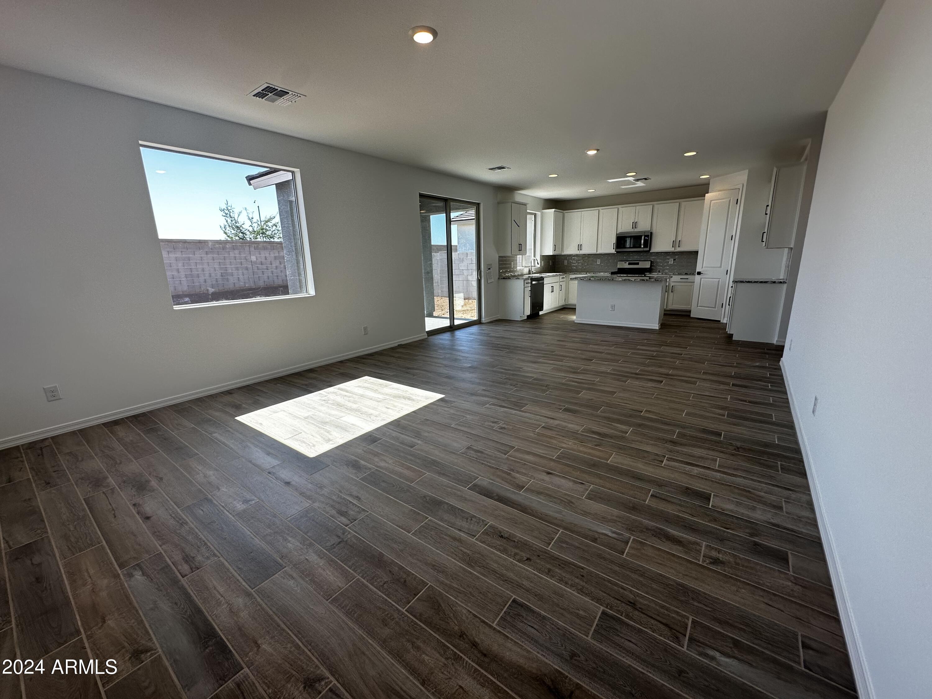 6256 S EMERY --