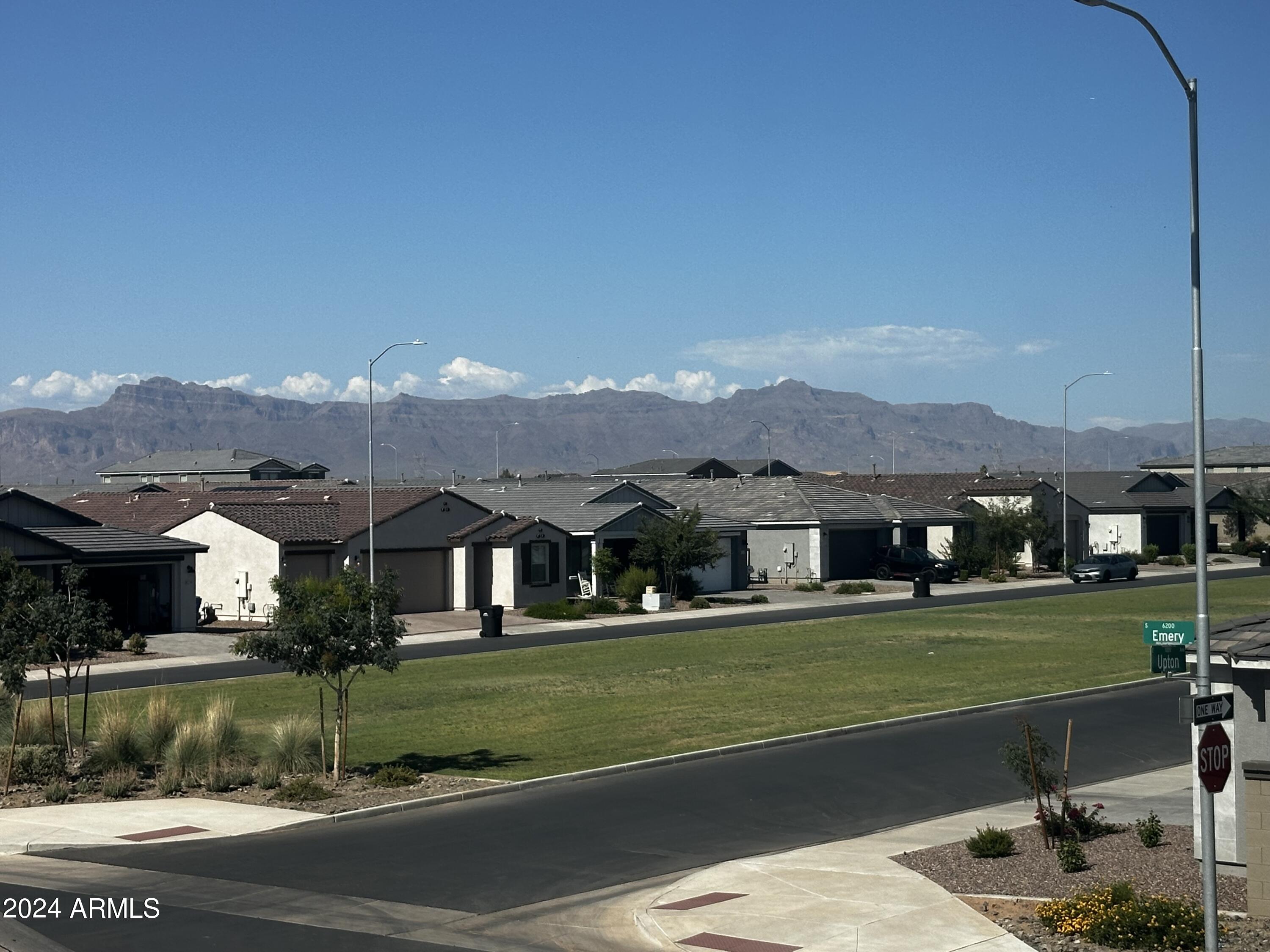 6256 S EMERY --