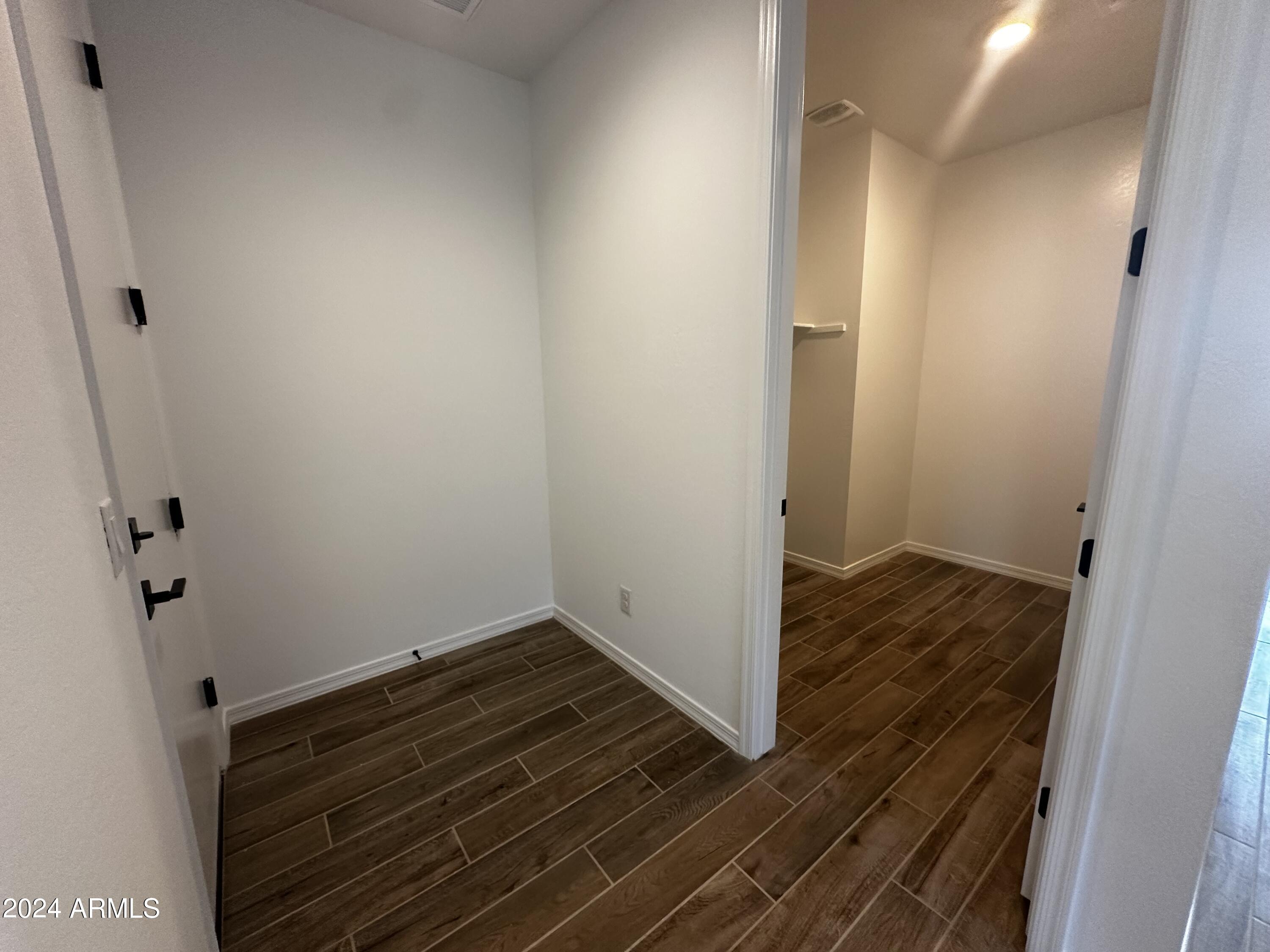 6256 S EMERY --