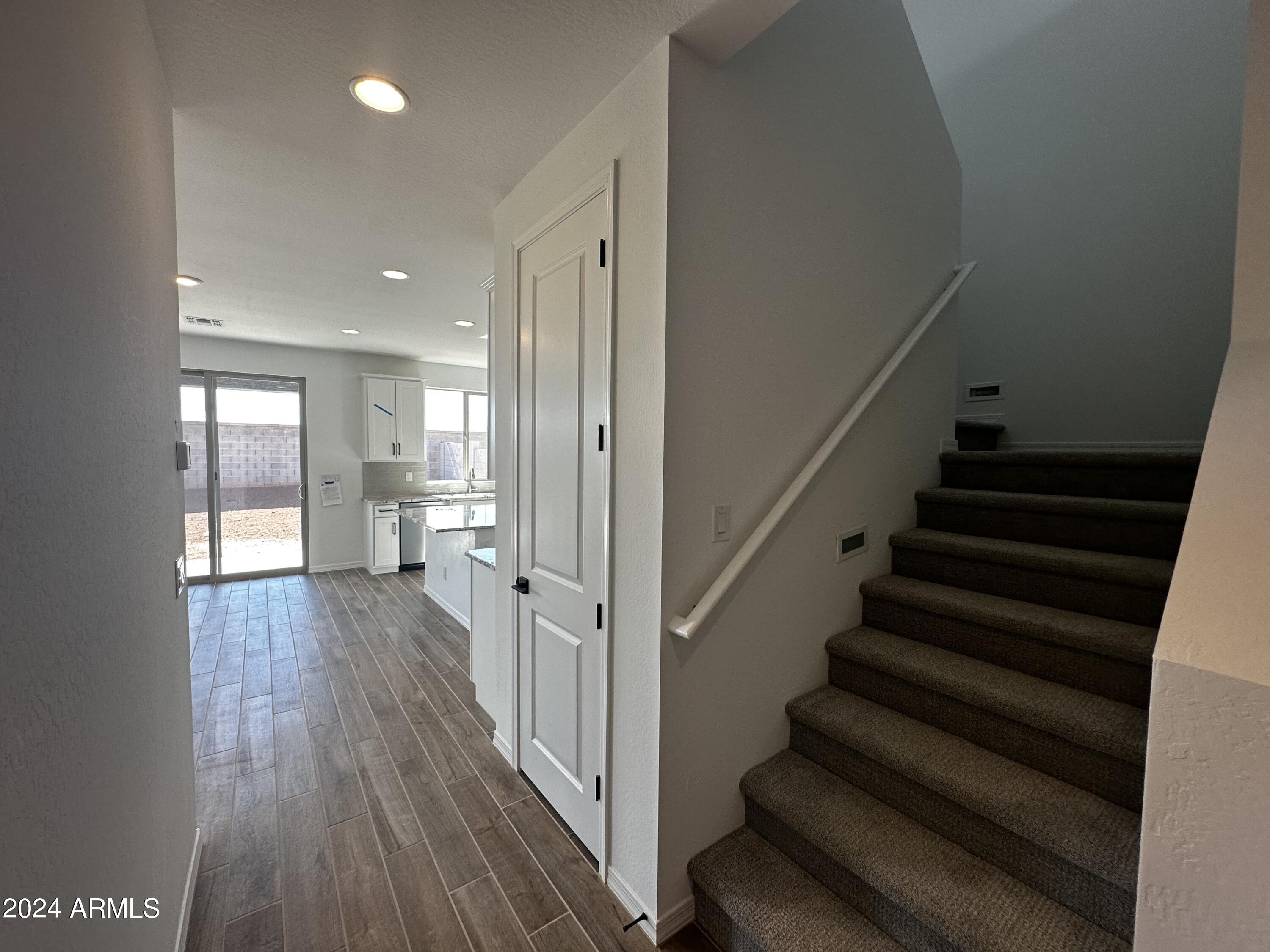 6256 S EMERY --