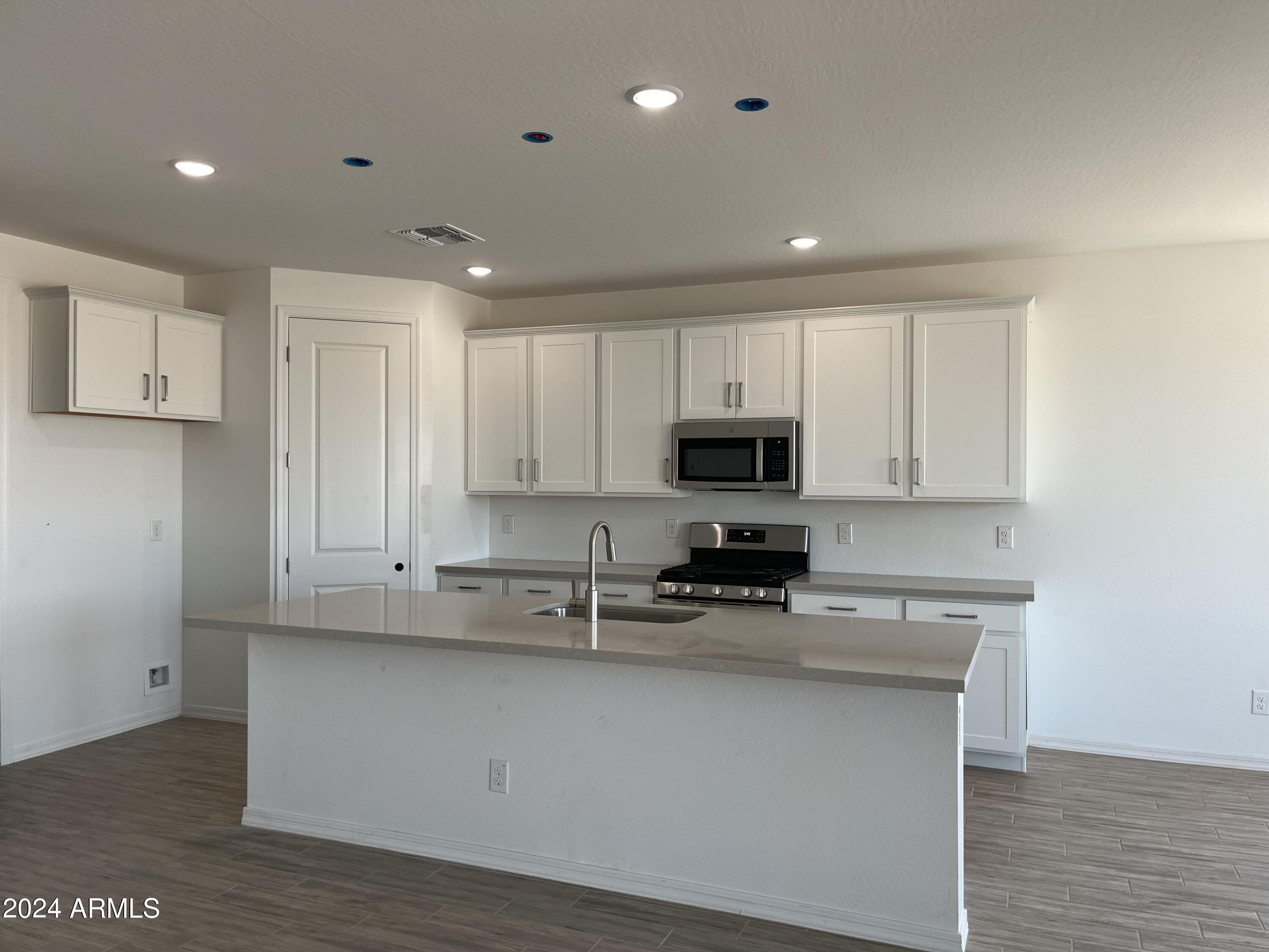 7638 W SADDLEHORN Road