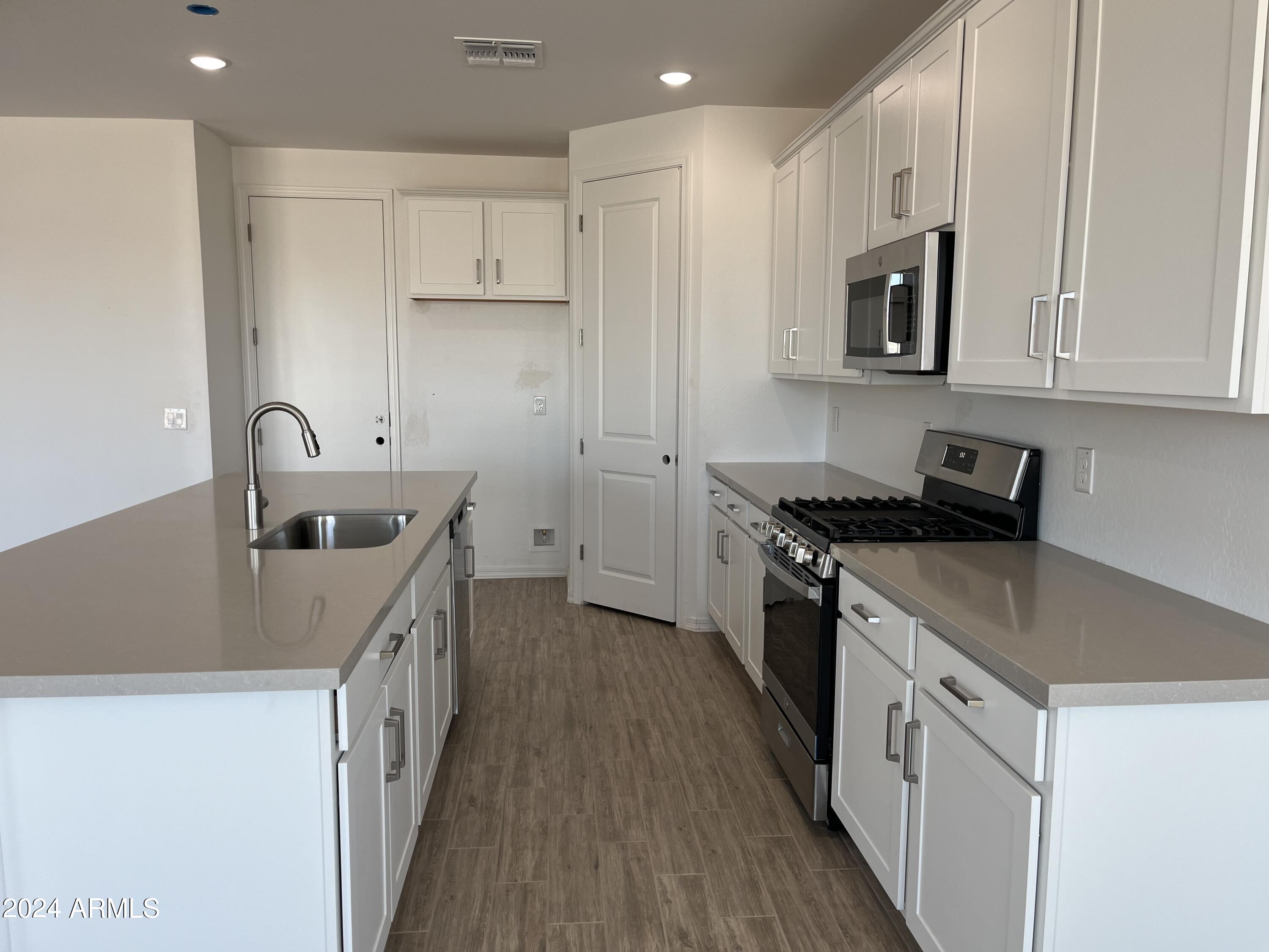 7638 W SADDLEHORN Road