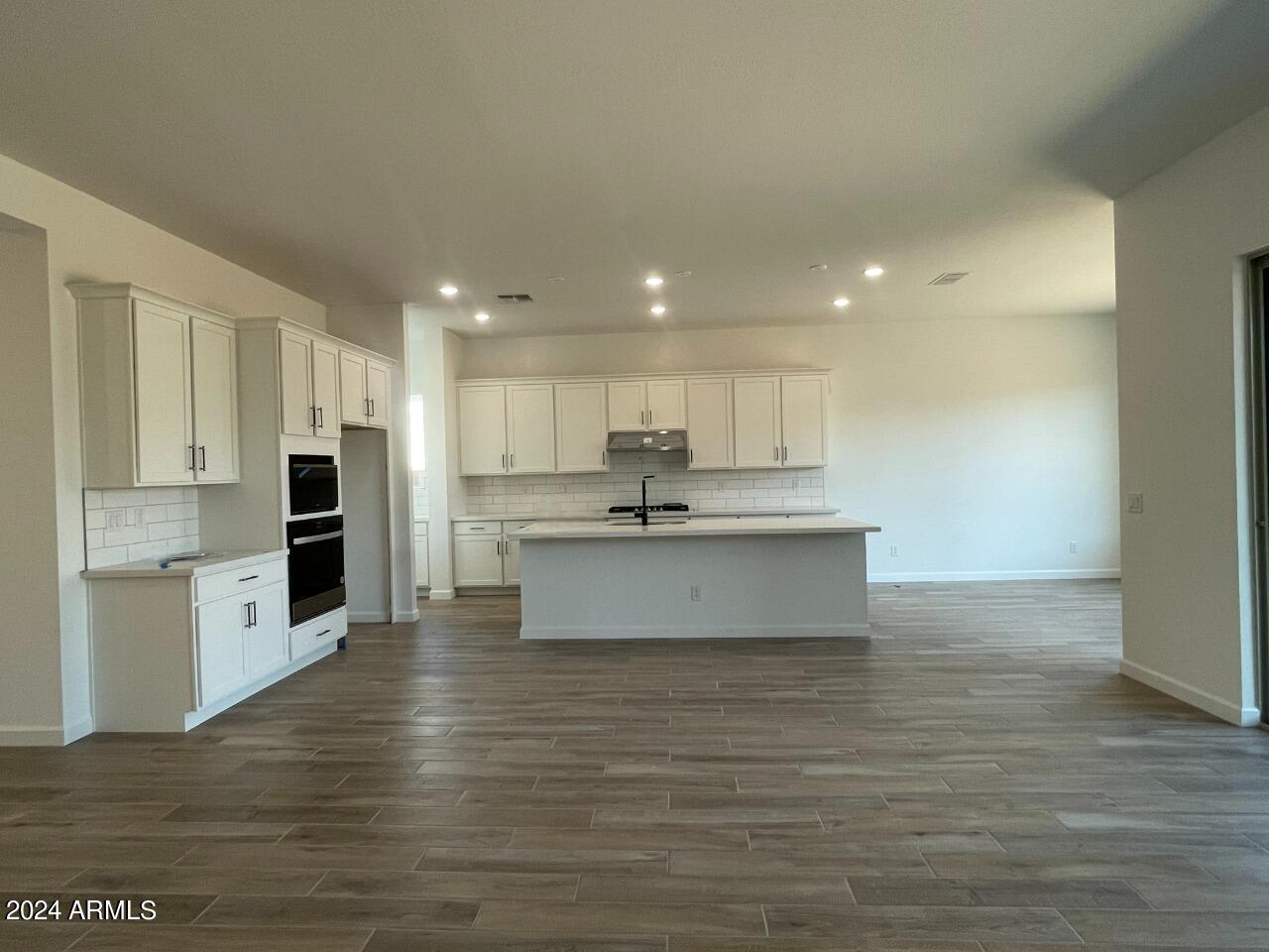 22653 E LORDS Way