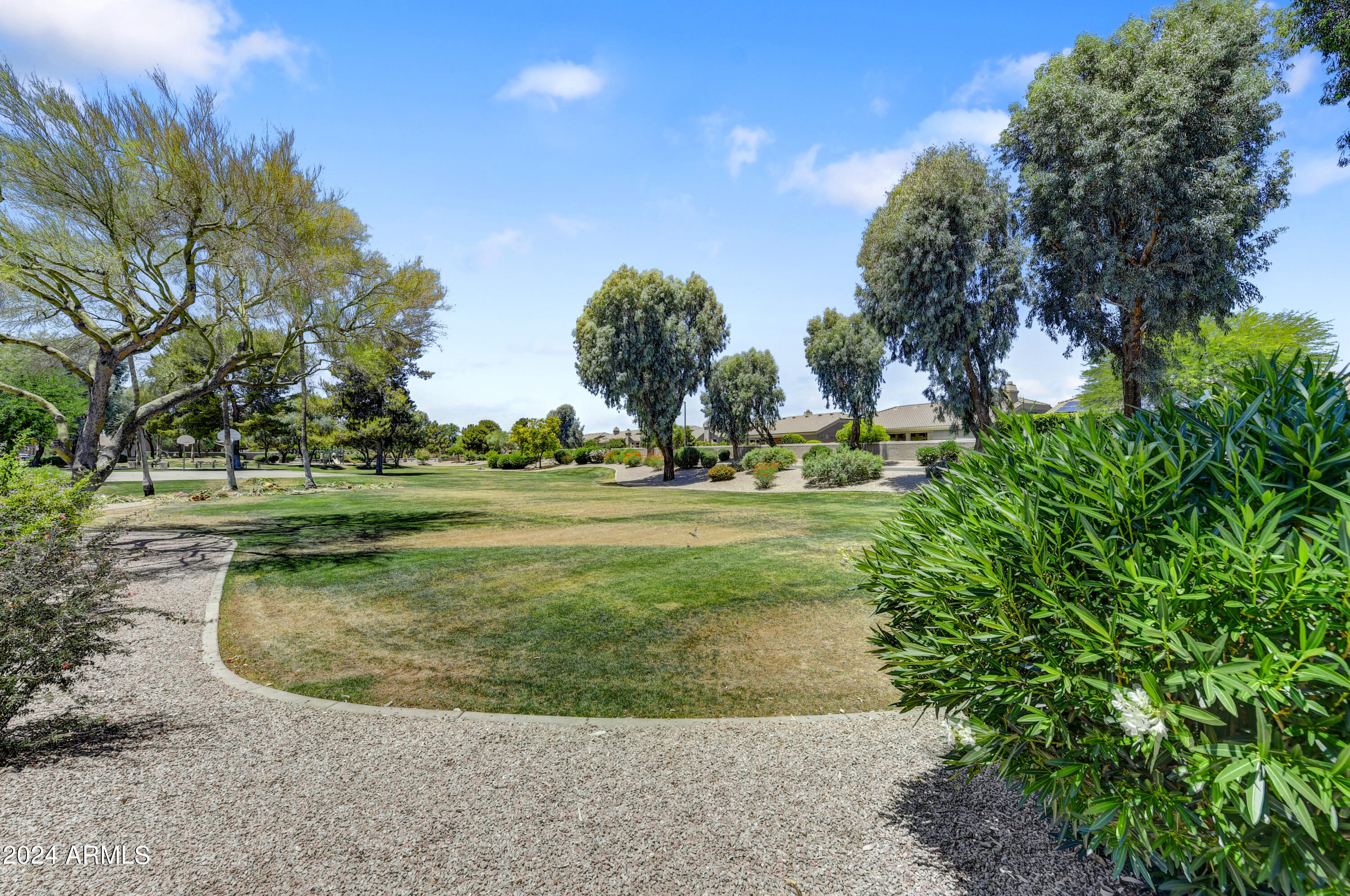 5027 E CHARLESTON Avenue