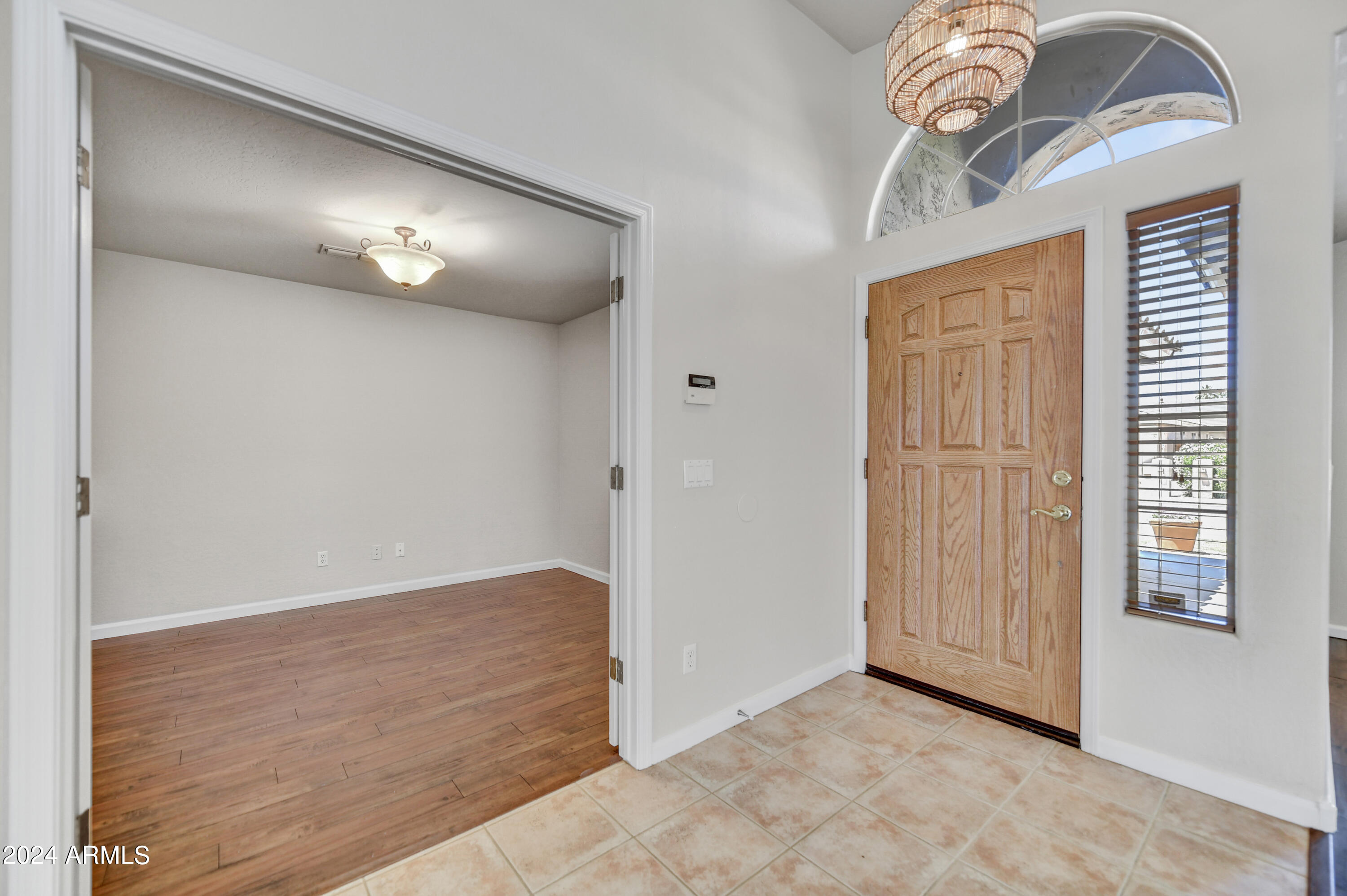 5027 E CHARLESTON Avenue