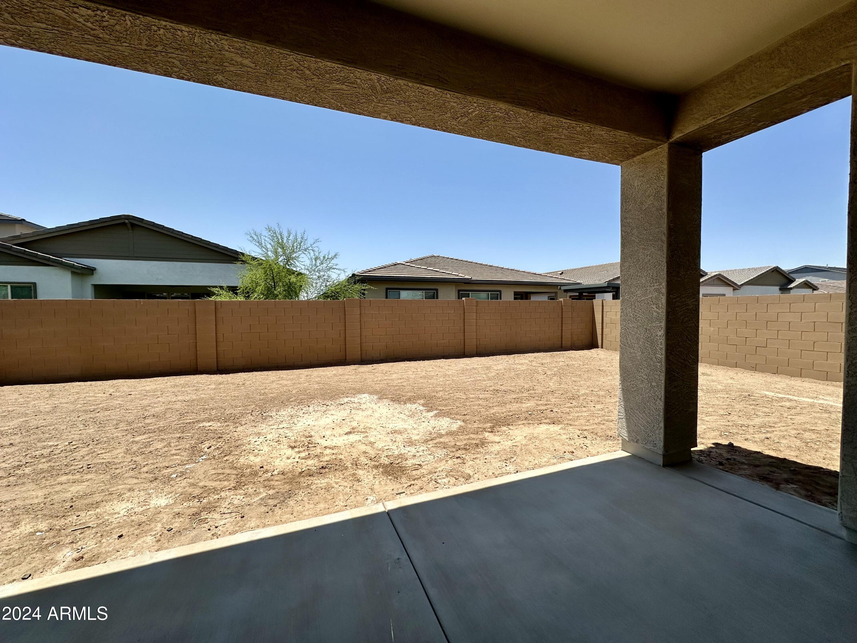 22681 E ROUNDUP Way