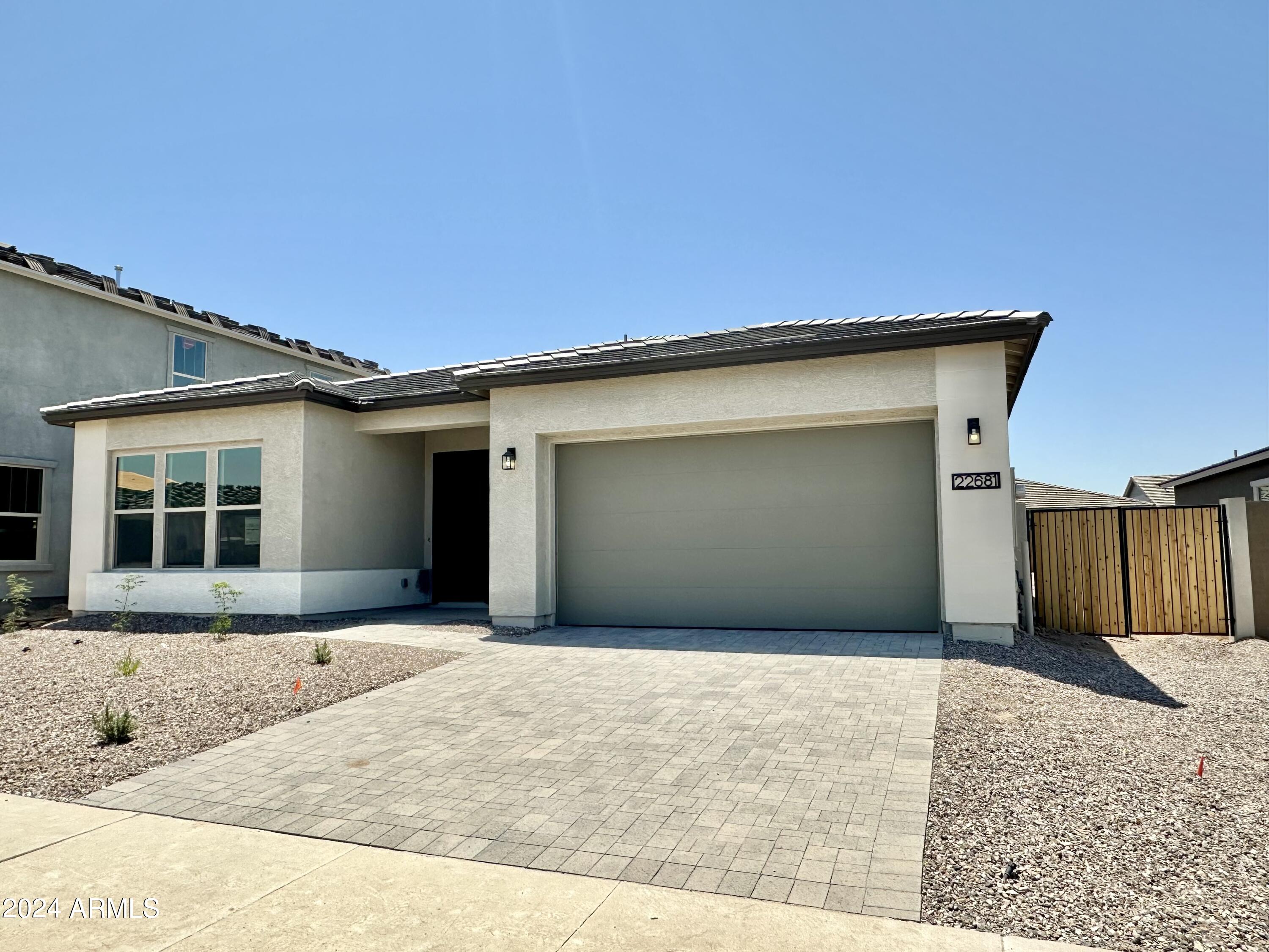22681 E ROUNDUP Way