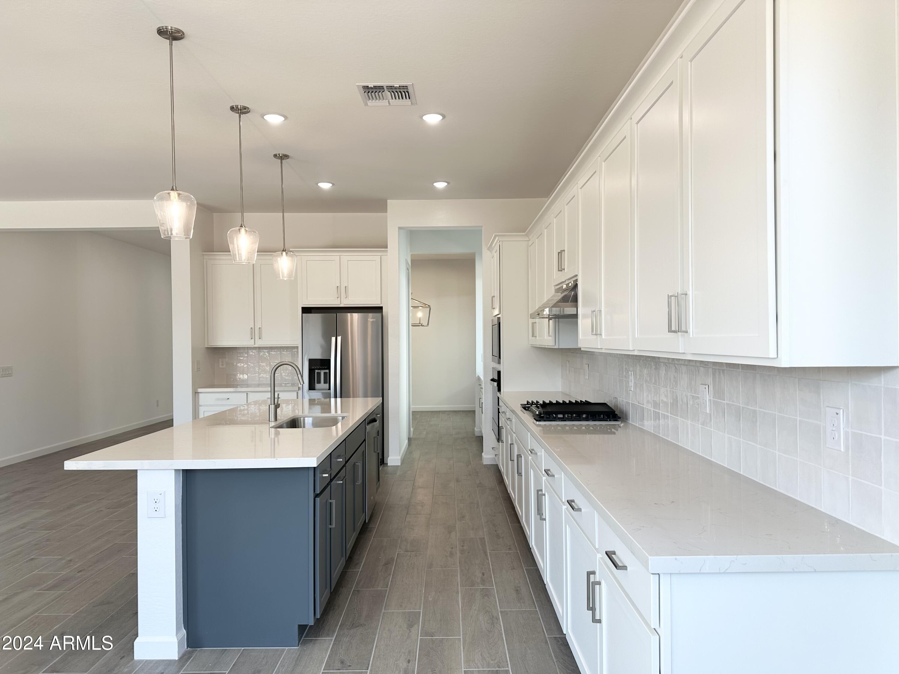 22681 E ROUNDUP Way
