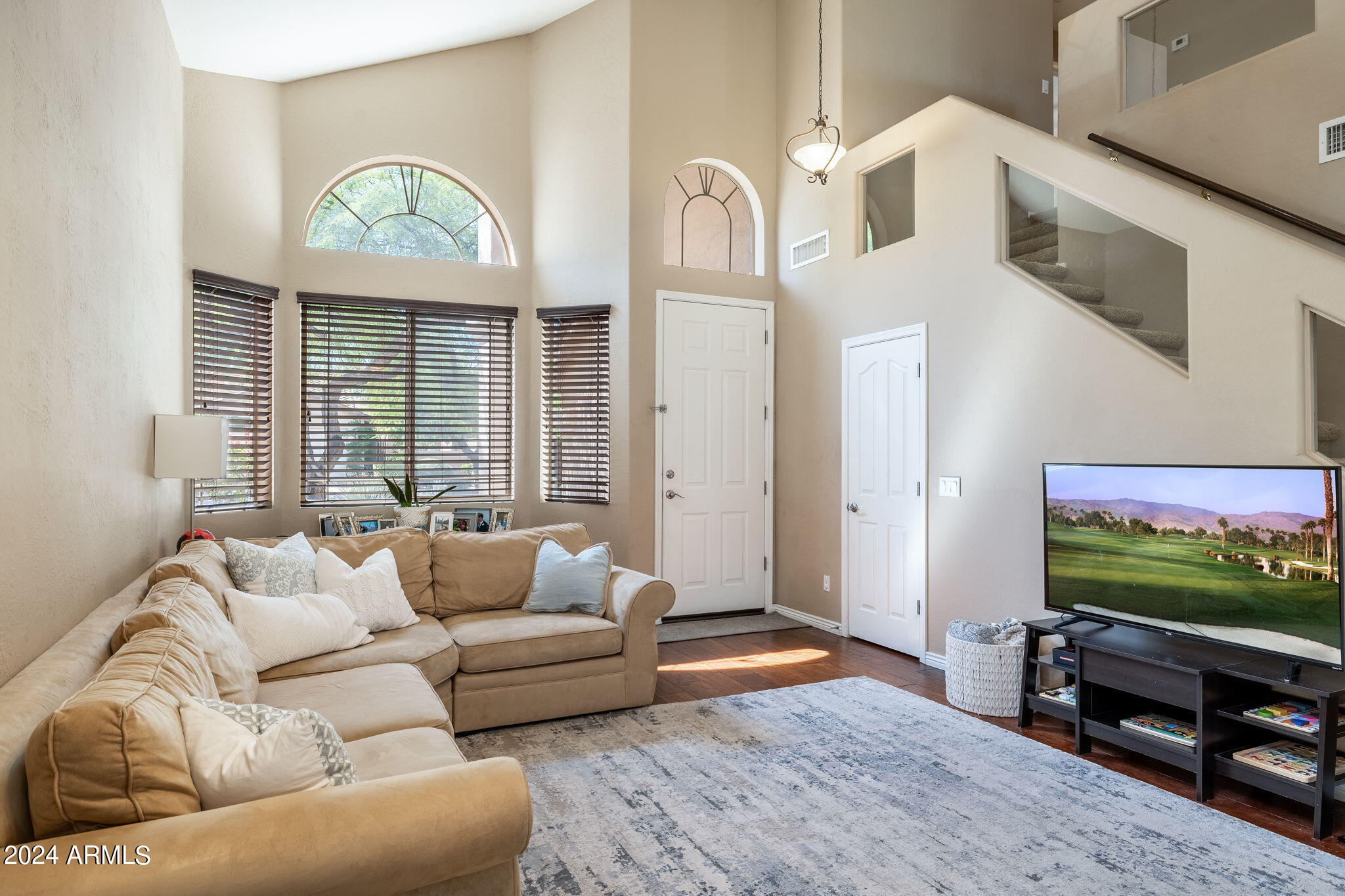 10402 E Saltillo Drive