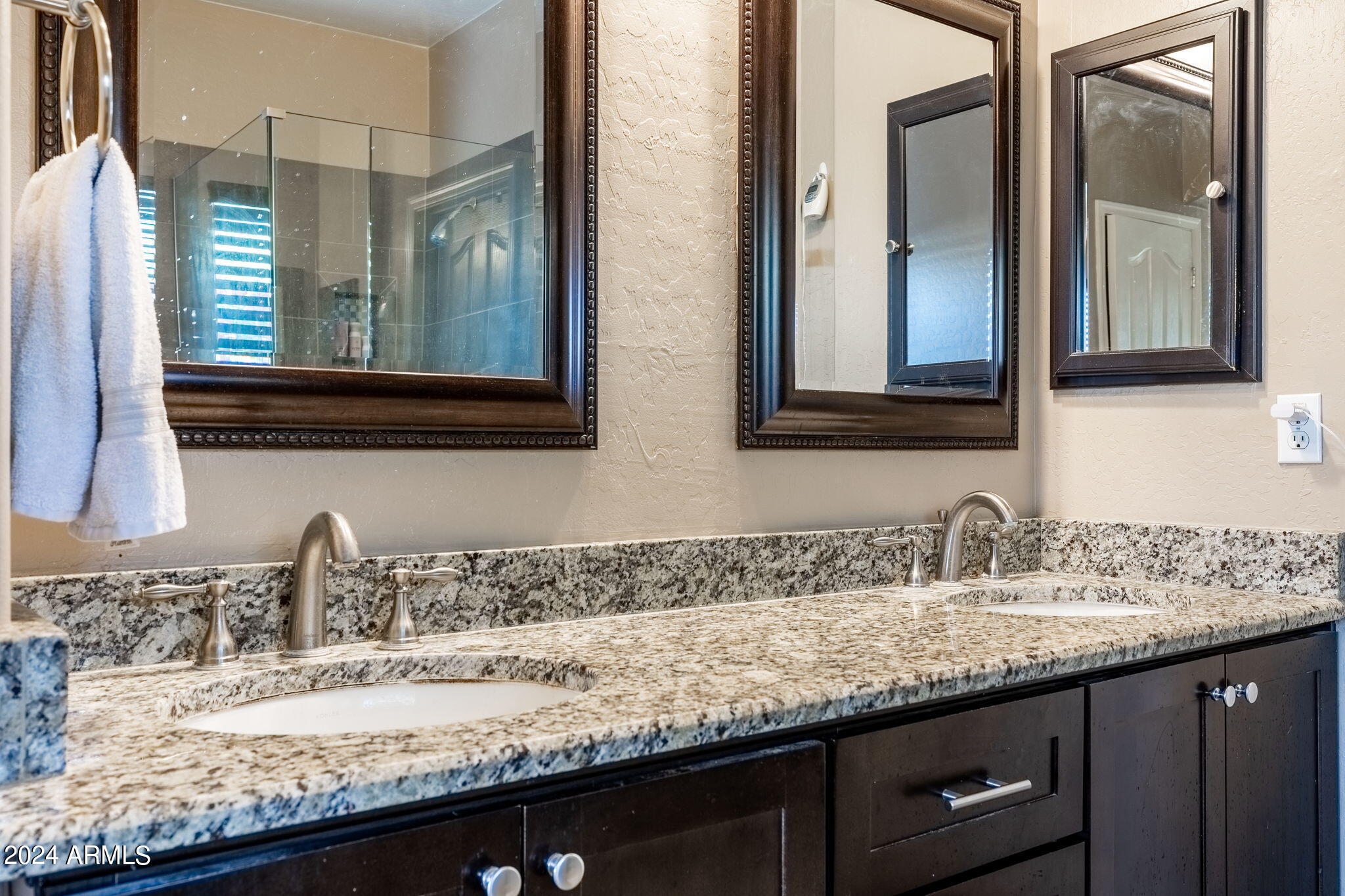 10402 E Saltillo Drive