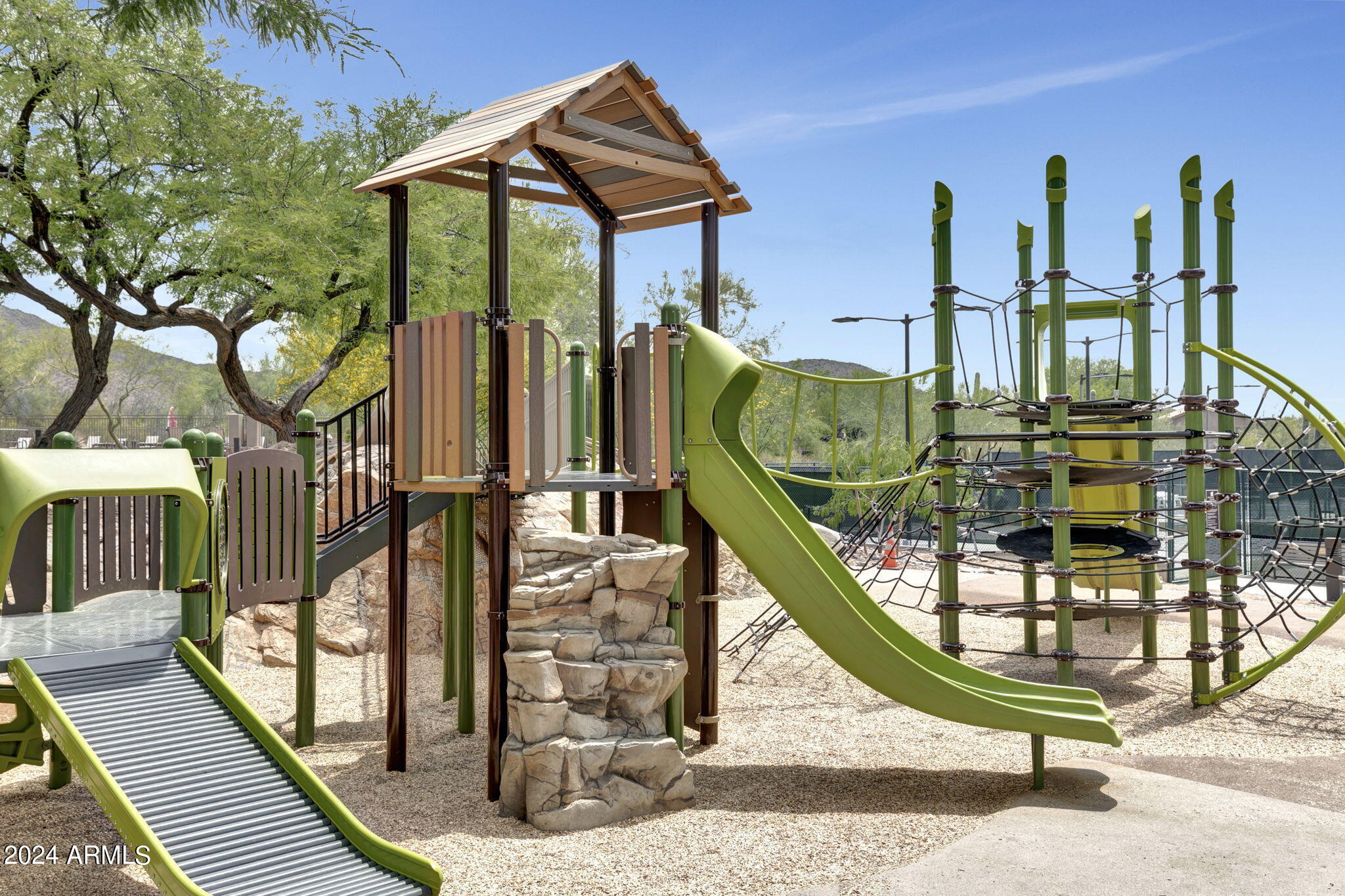 10402 E Saltillo Drive