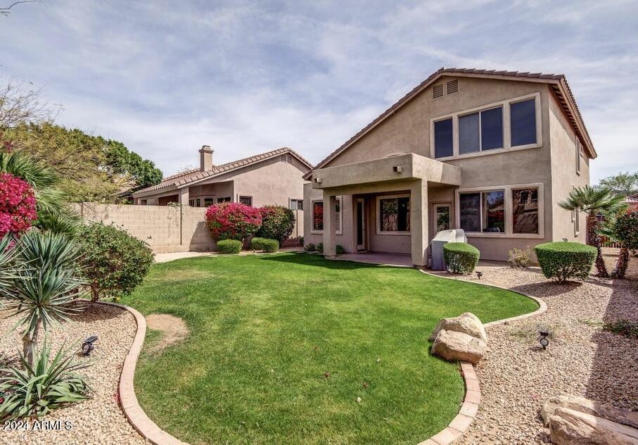 10402 E Saltillo Drive