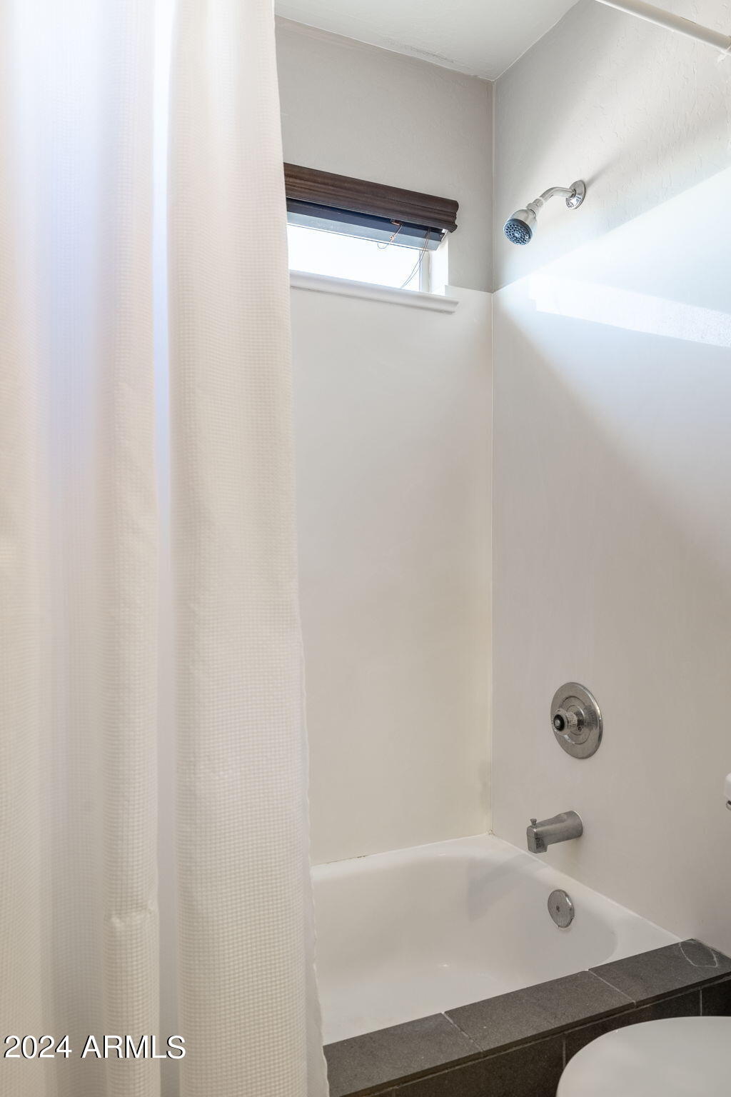 10402 E Saltillo Drive