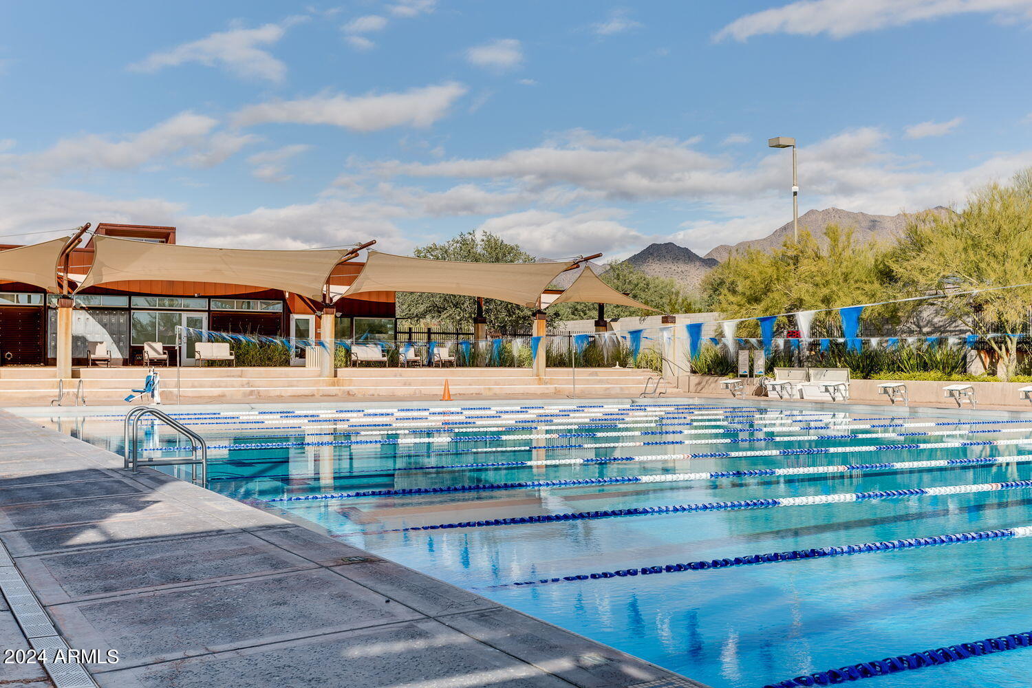 10402 E Saltillo Drive