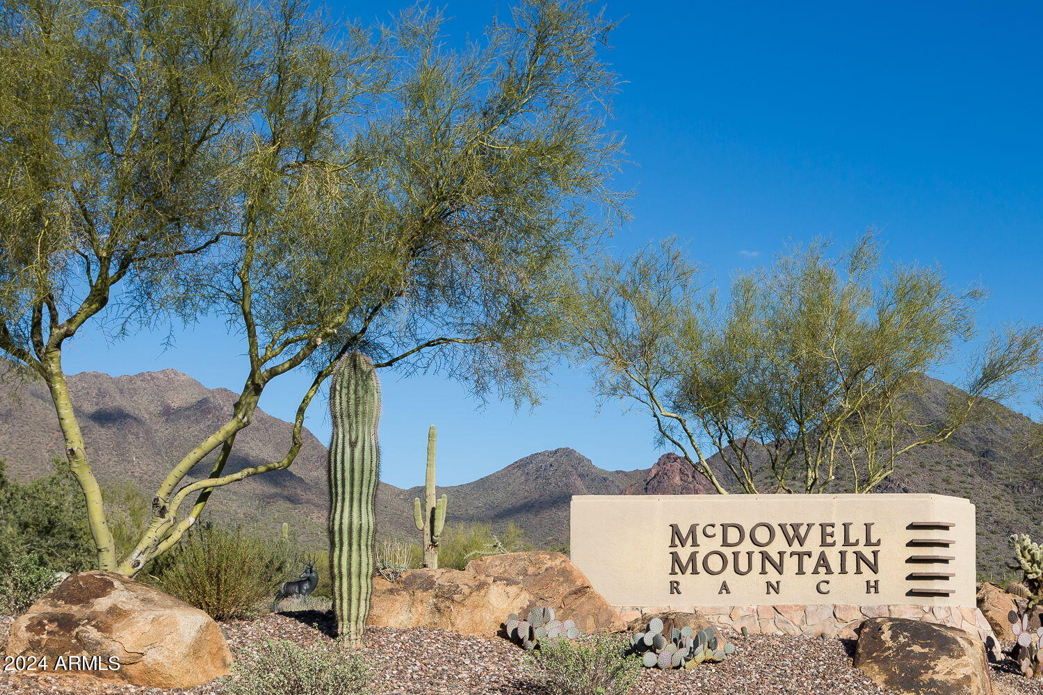 10402 E Saltillo Drive