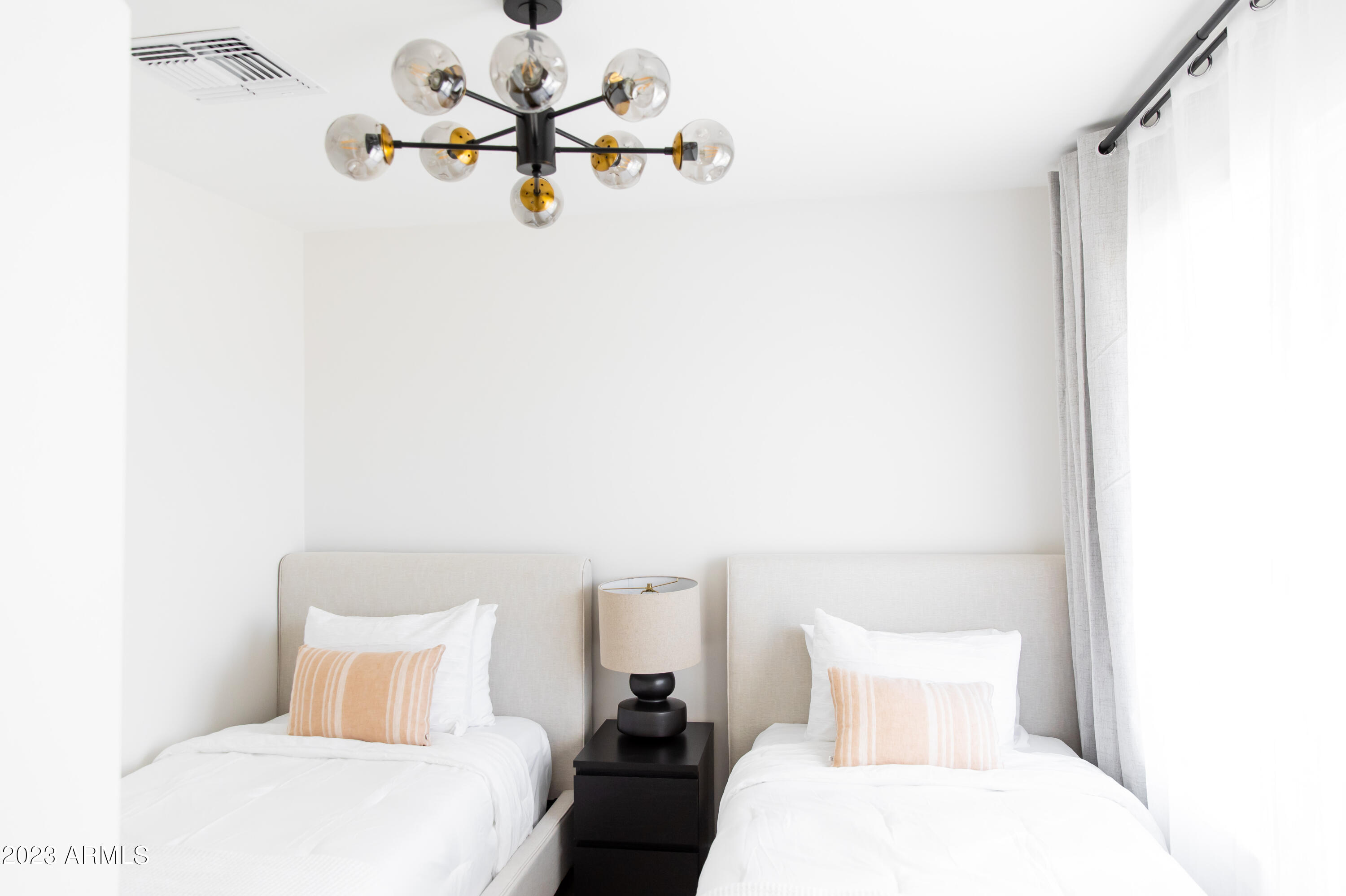 8244 E CHAPARRAL Road