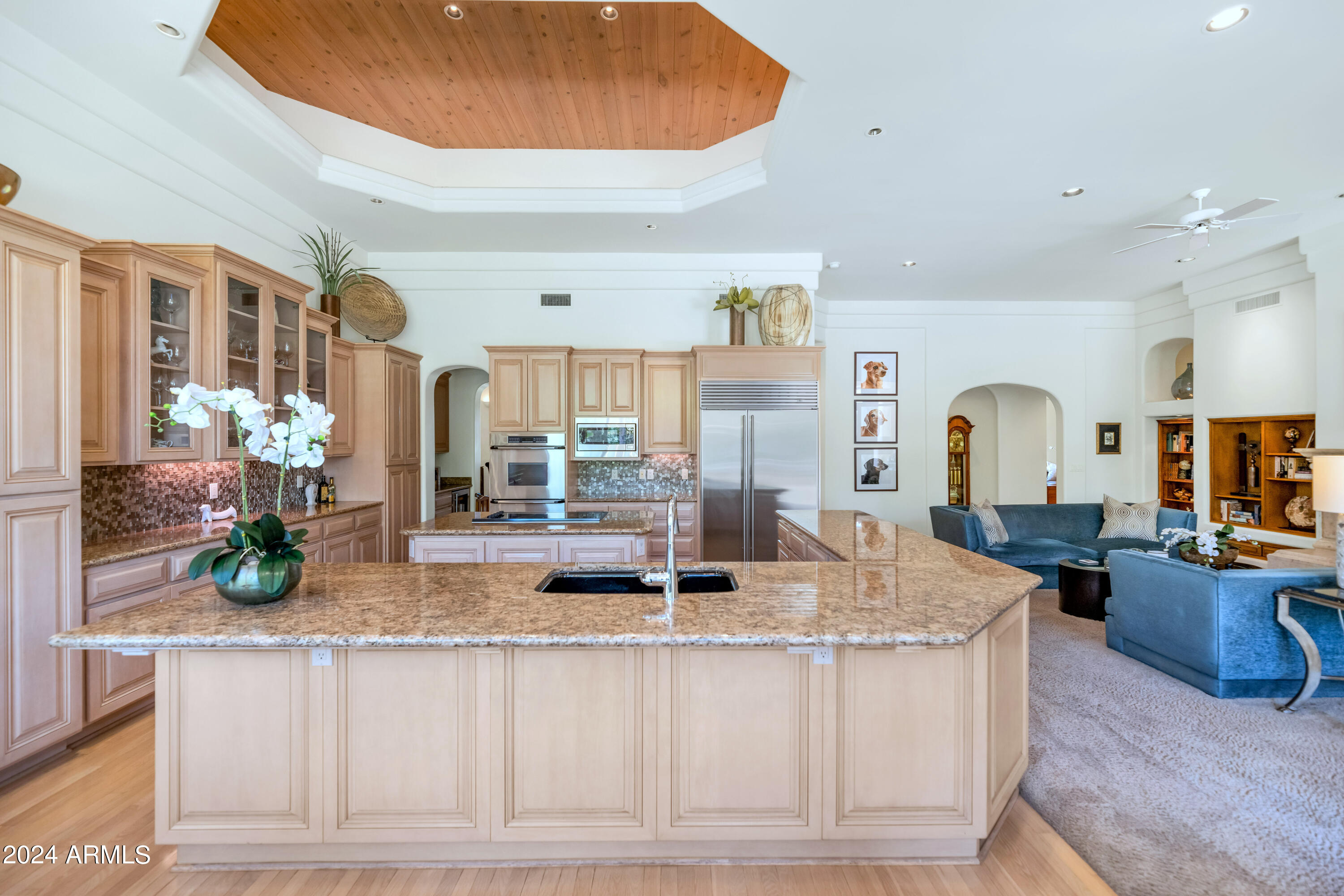 7010 E AVENIDA EL ALBA --