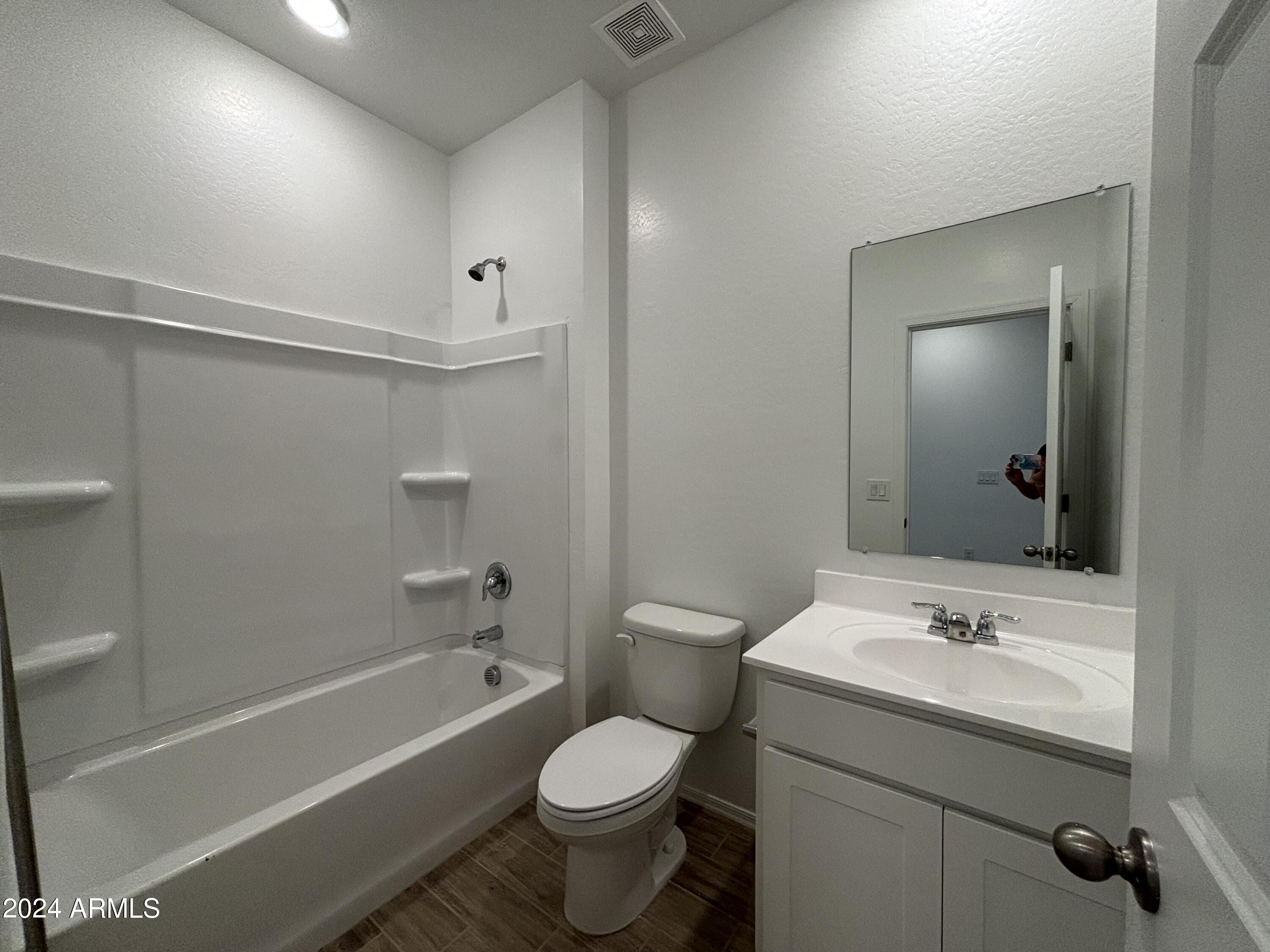 47529 W KENNER Drive