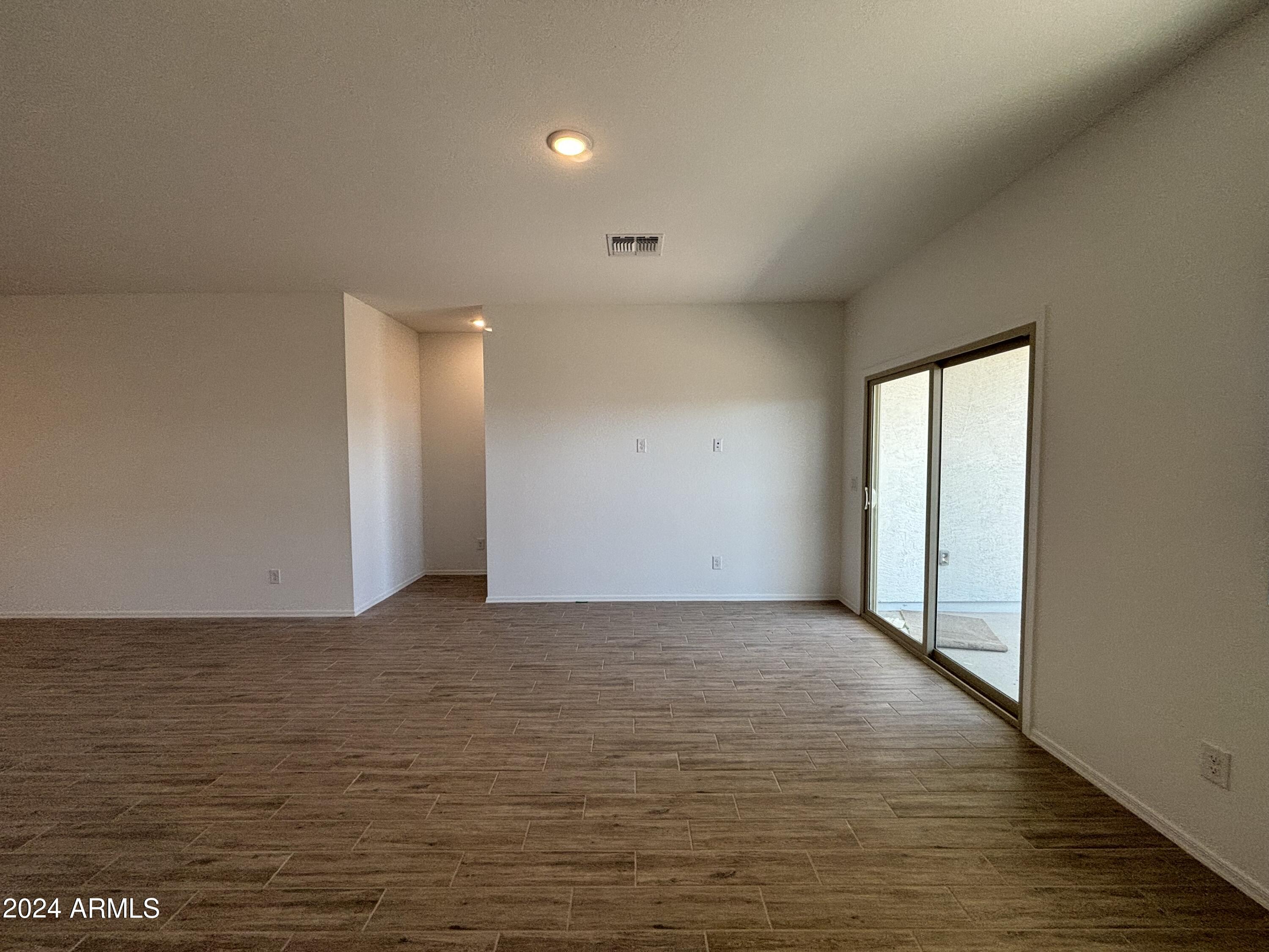 47529 W KENNER Drive