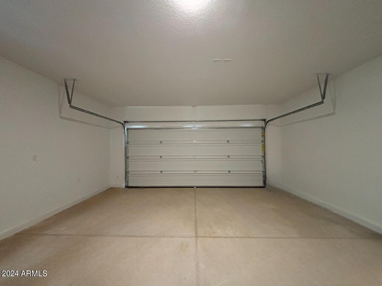 47529 W KENNER Drive