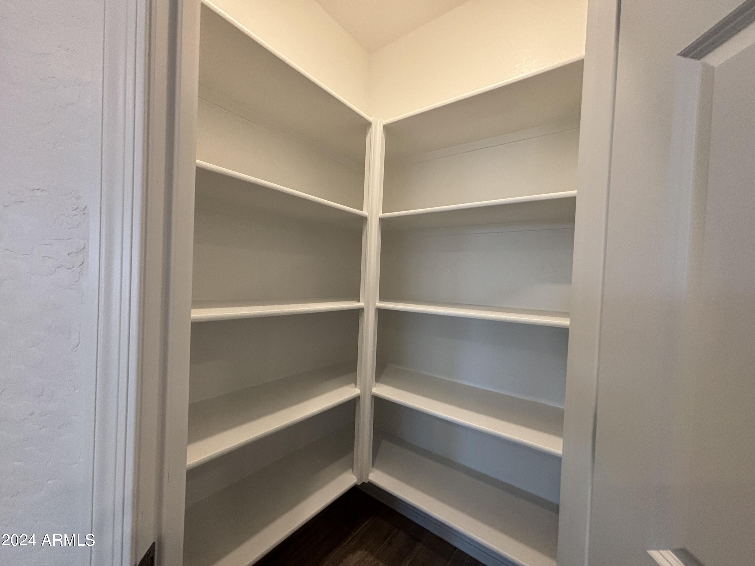 47529 W KENNER Drive