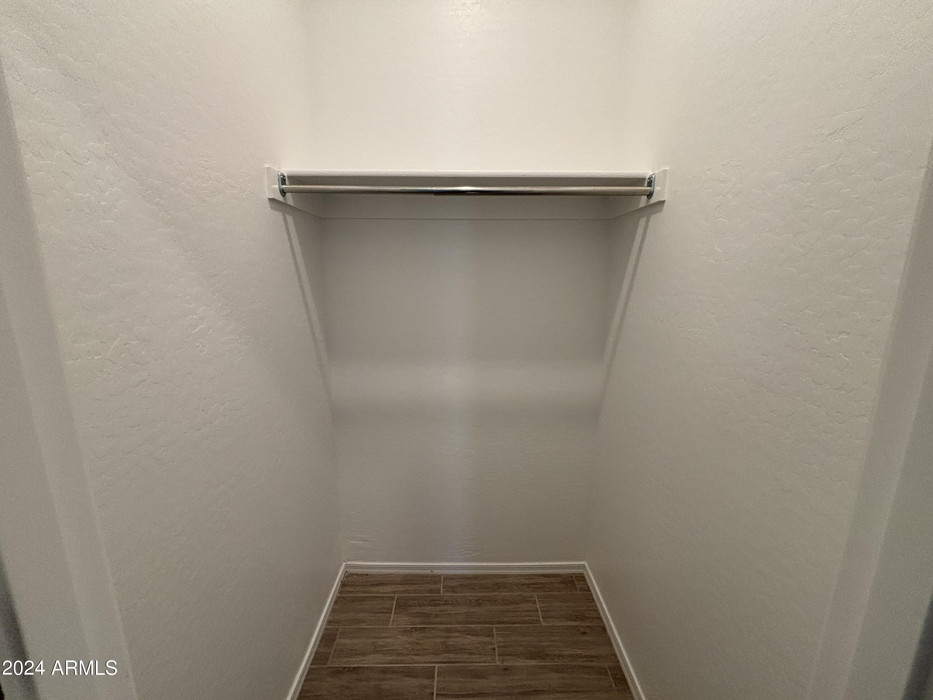 47529 W KENNER Drive