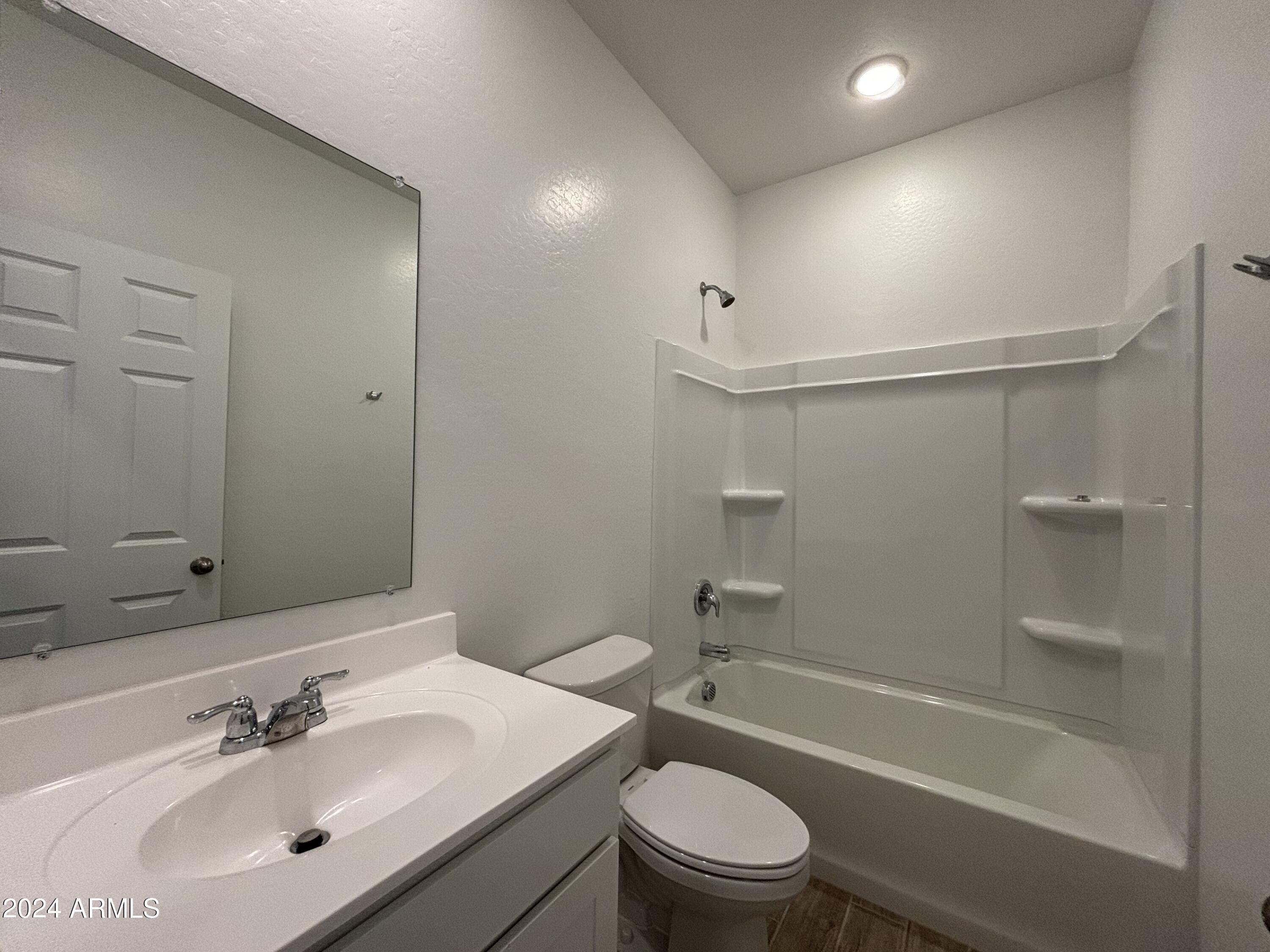 47529 W KENNER Drive