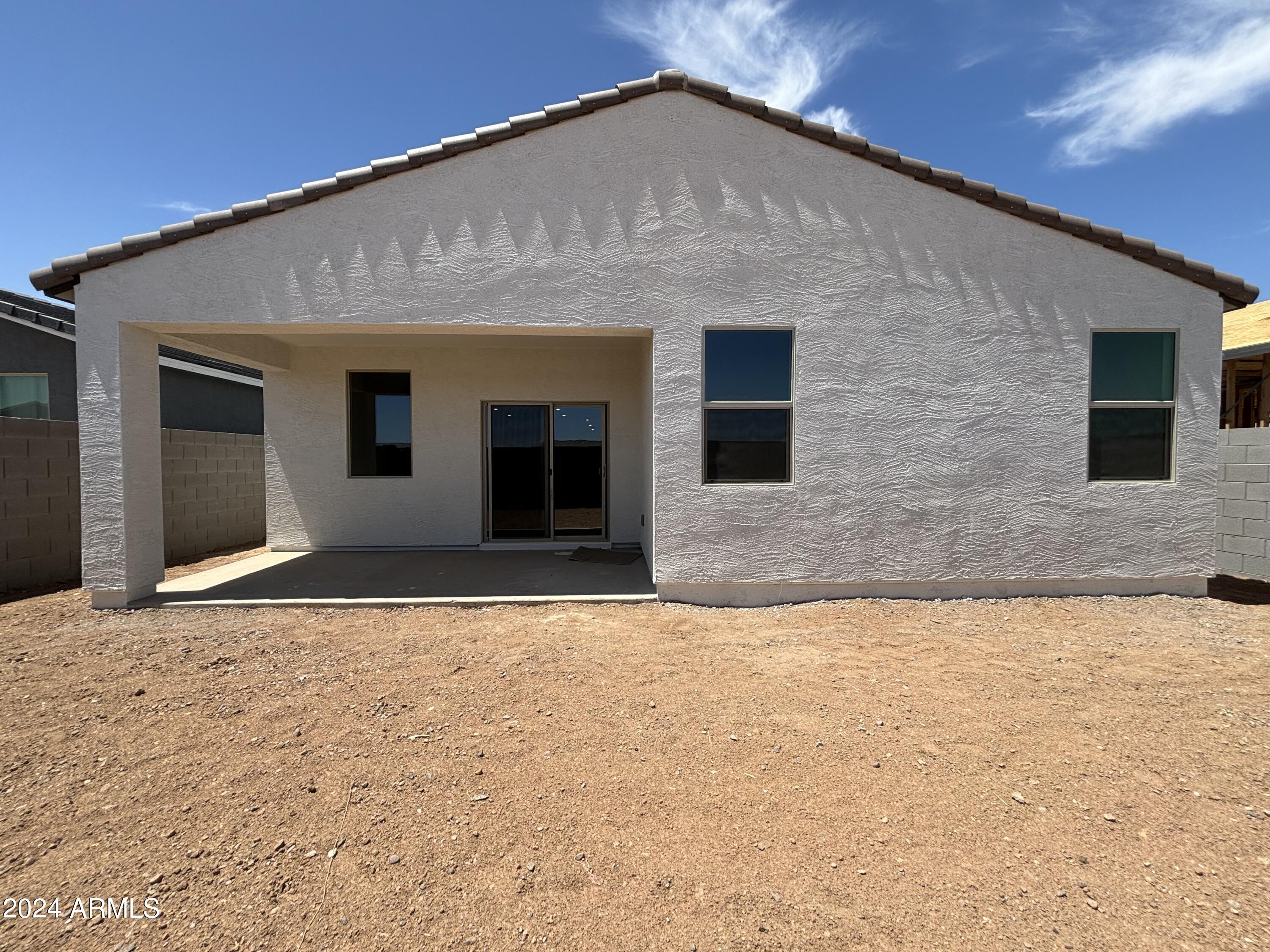 47529 W KENNER Drive