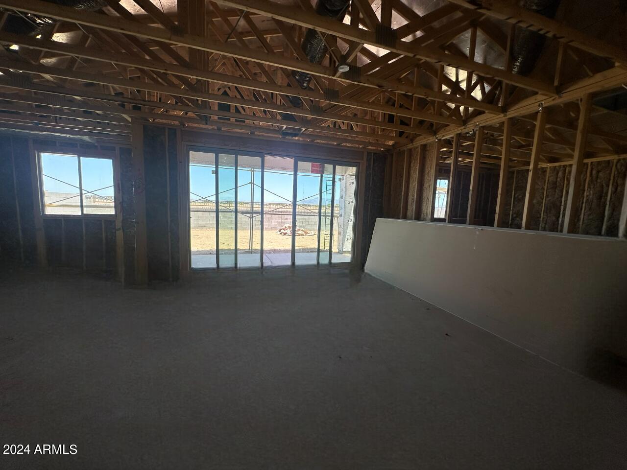 2592 E HOLLYWOOD IKE Avenue