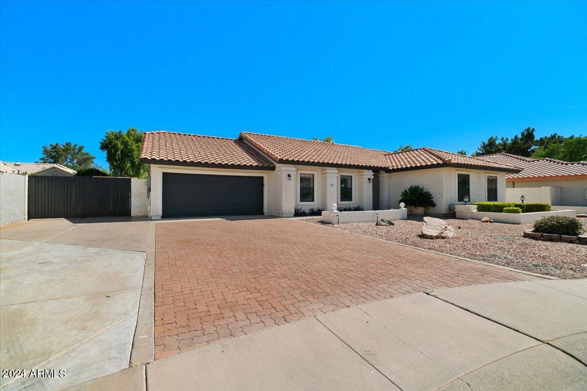 509 E MEADOWS Lane