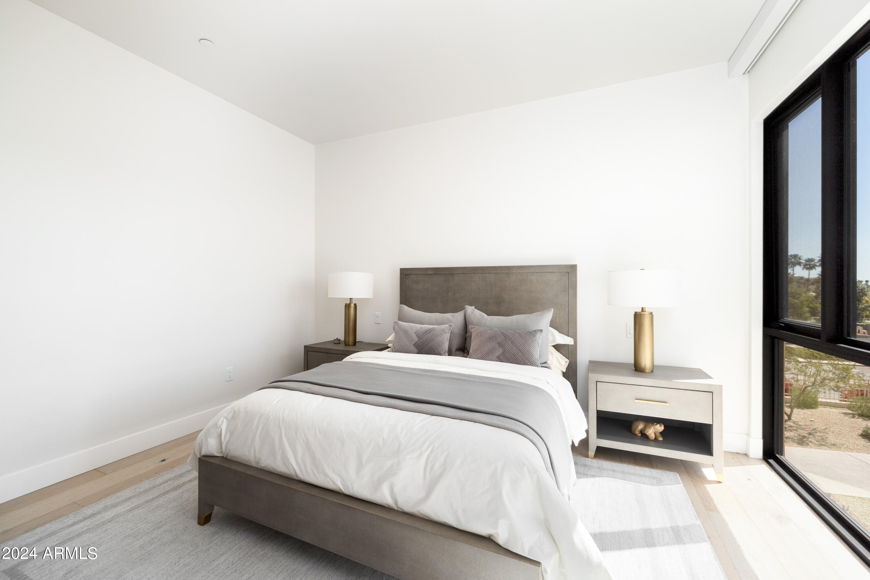 6331 E PHOENICIAN Boulevard # 2