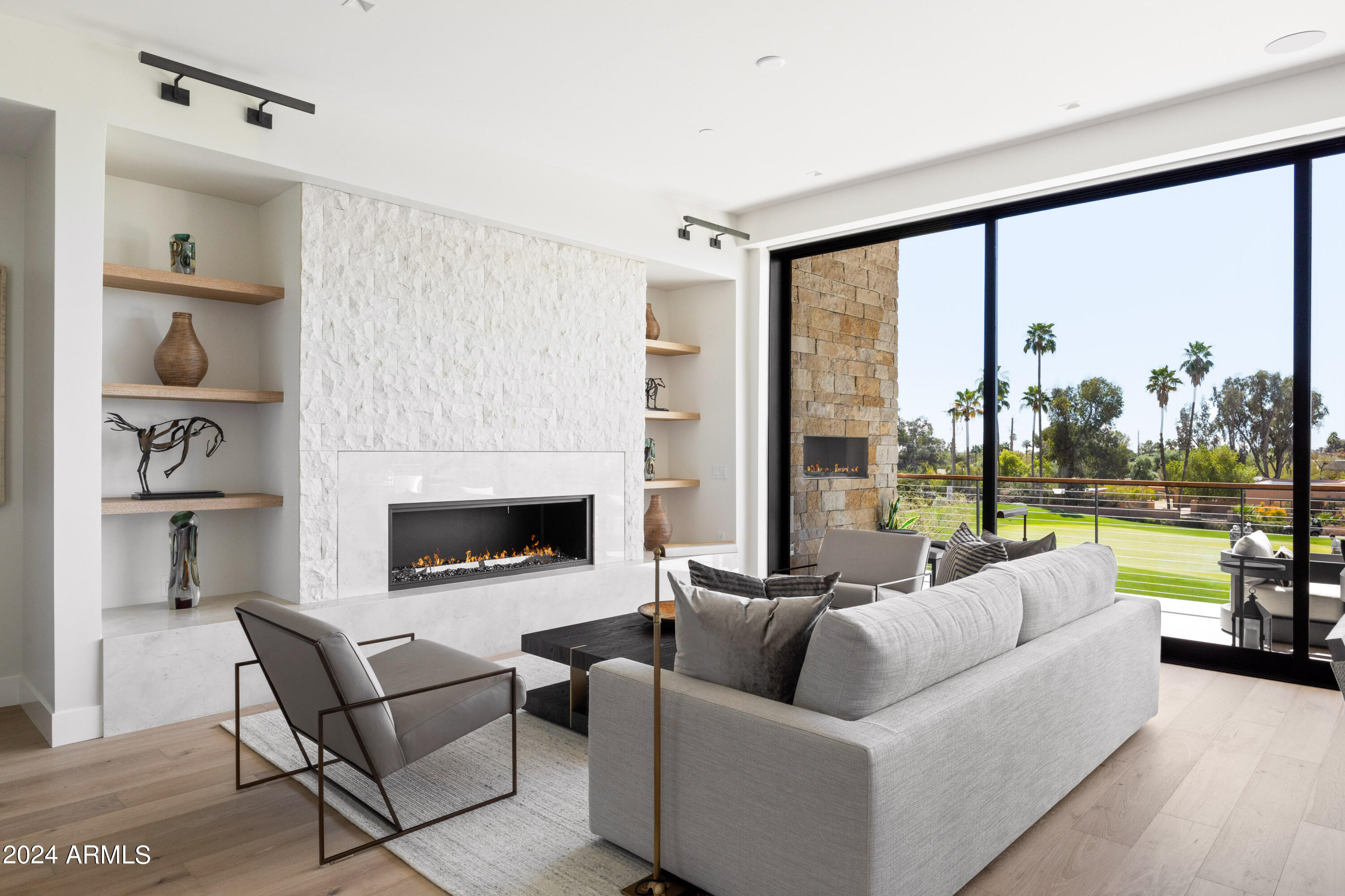 6331 E PHOENICIAN Boulevard # 2