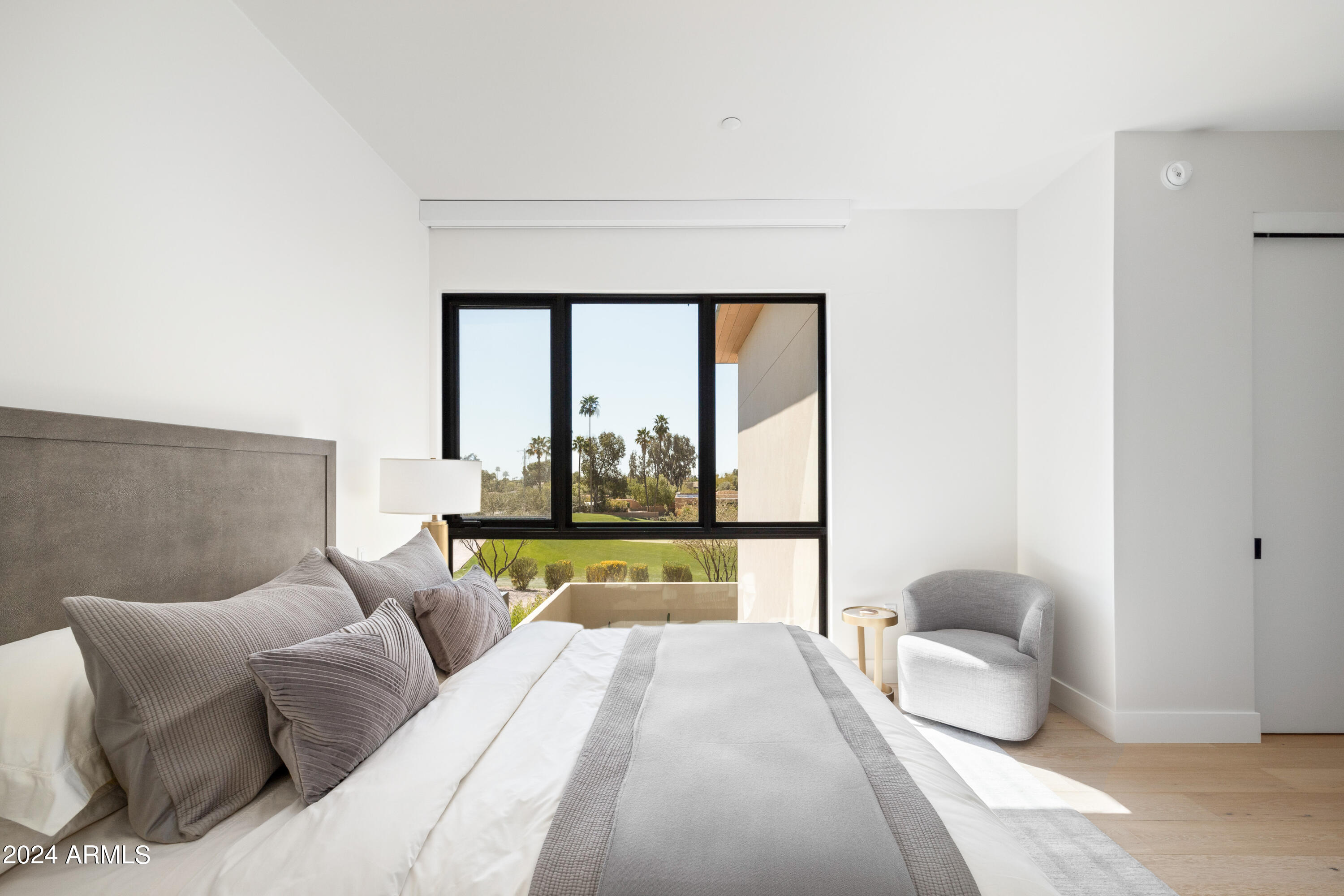 6331 E PHOENICIAN Boulevard # 2