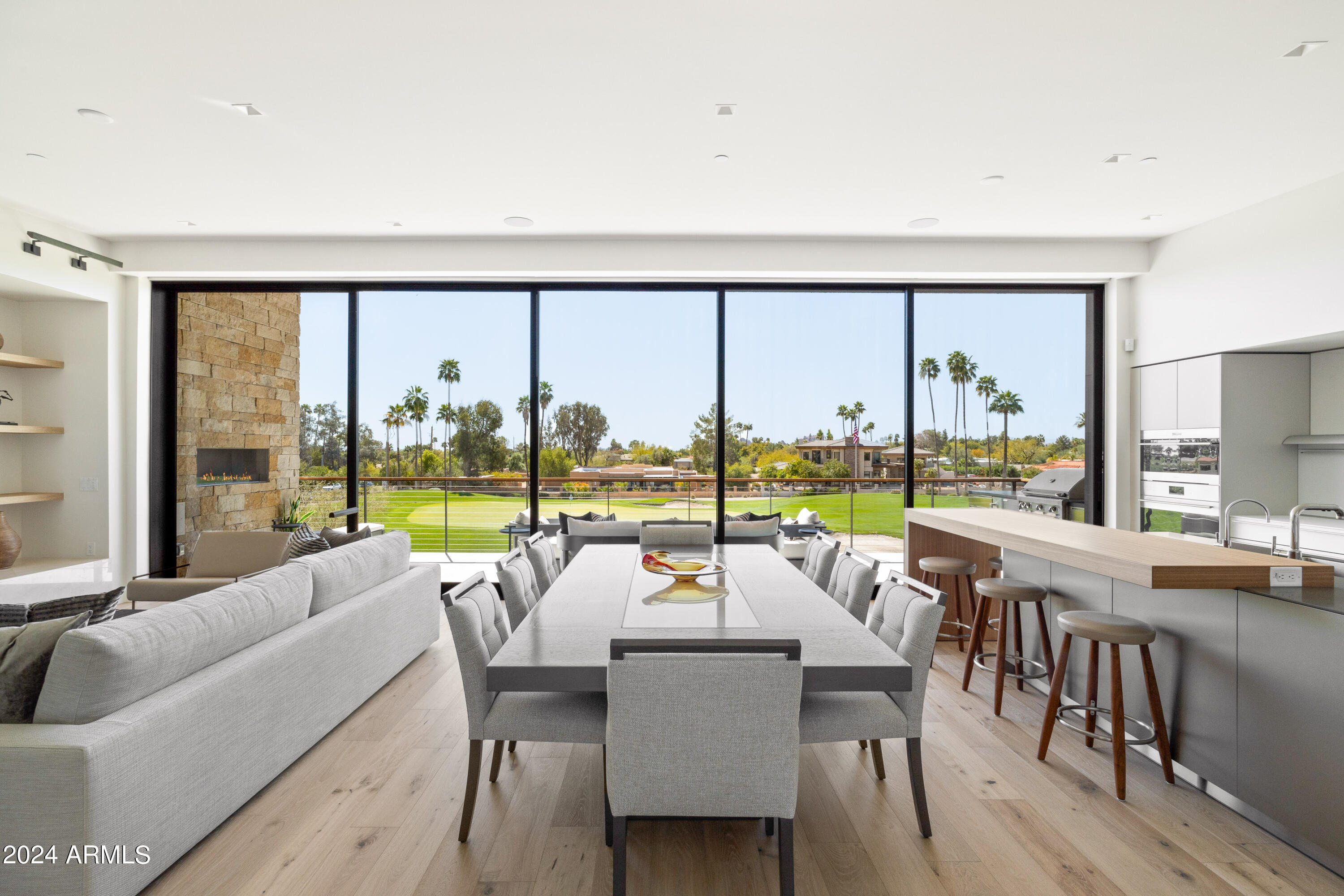 6331 E PHOENICIAN Boulevard # 2
