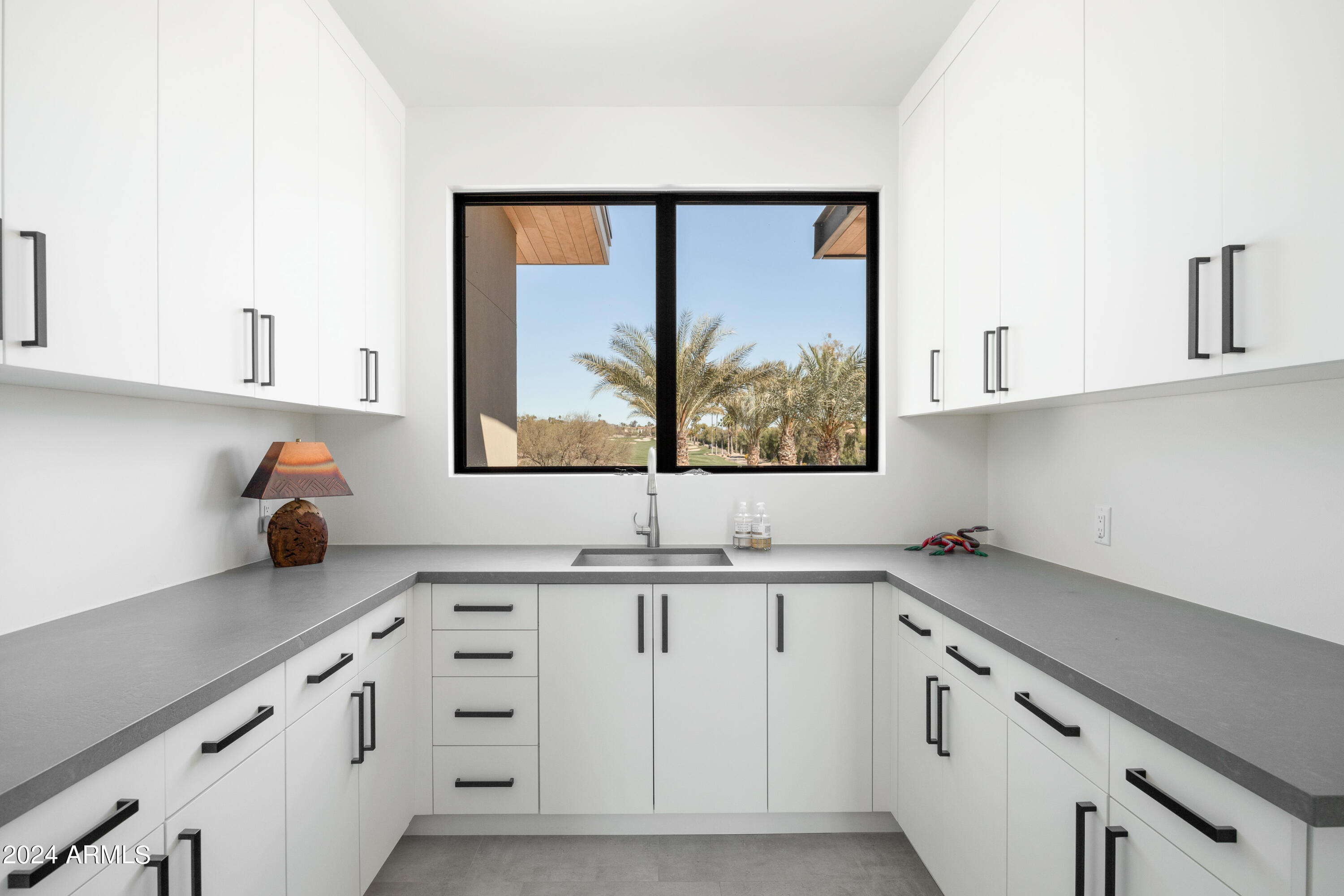 6331 E PHOENICIAN Boulevard # 2