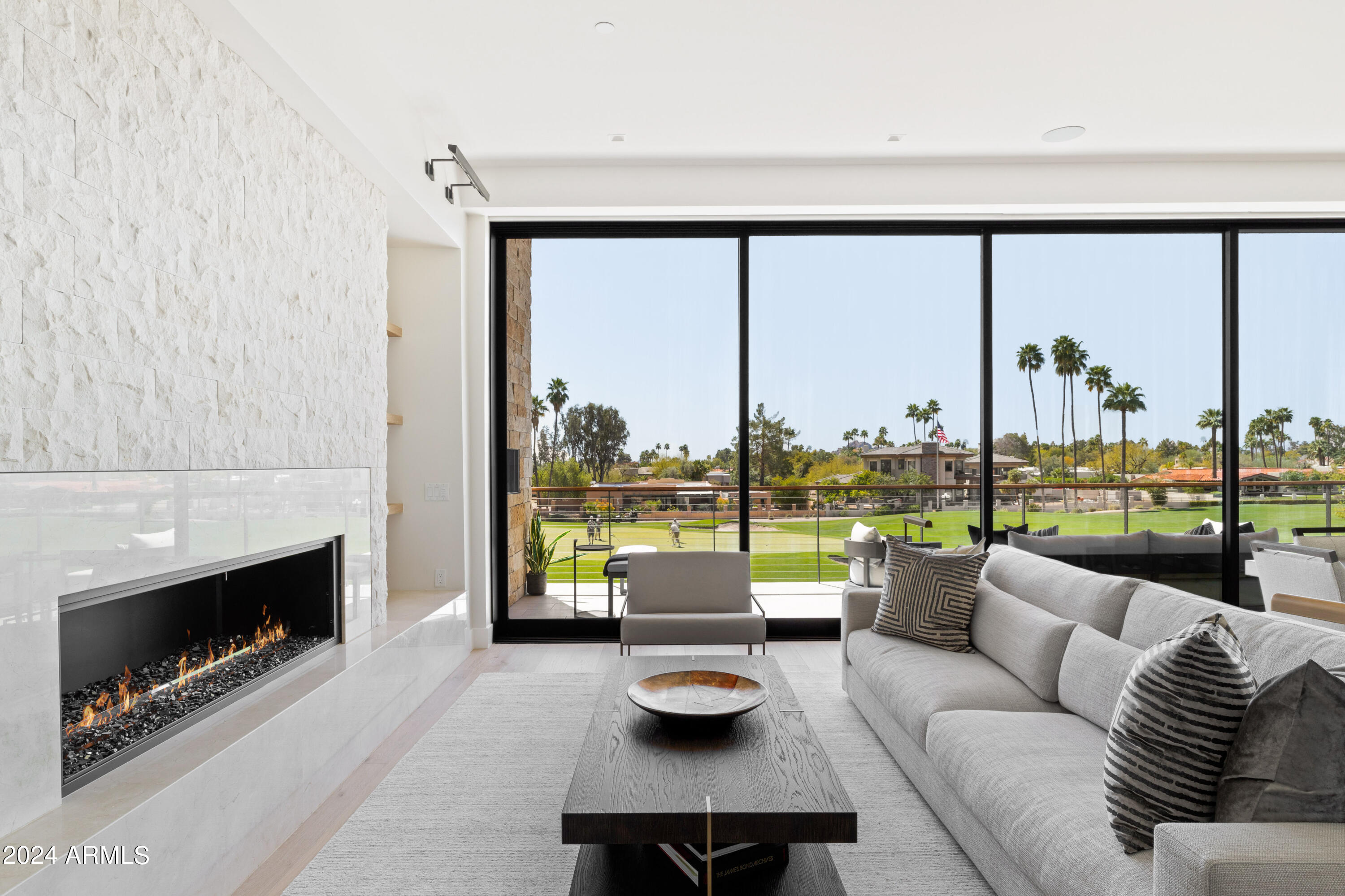 6331 E PHOENICIAN Boulevard # 2