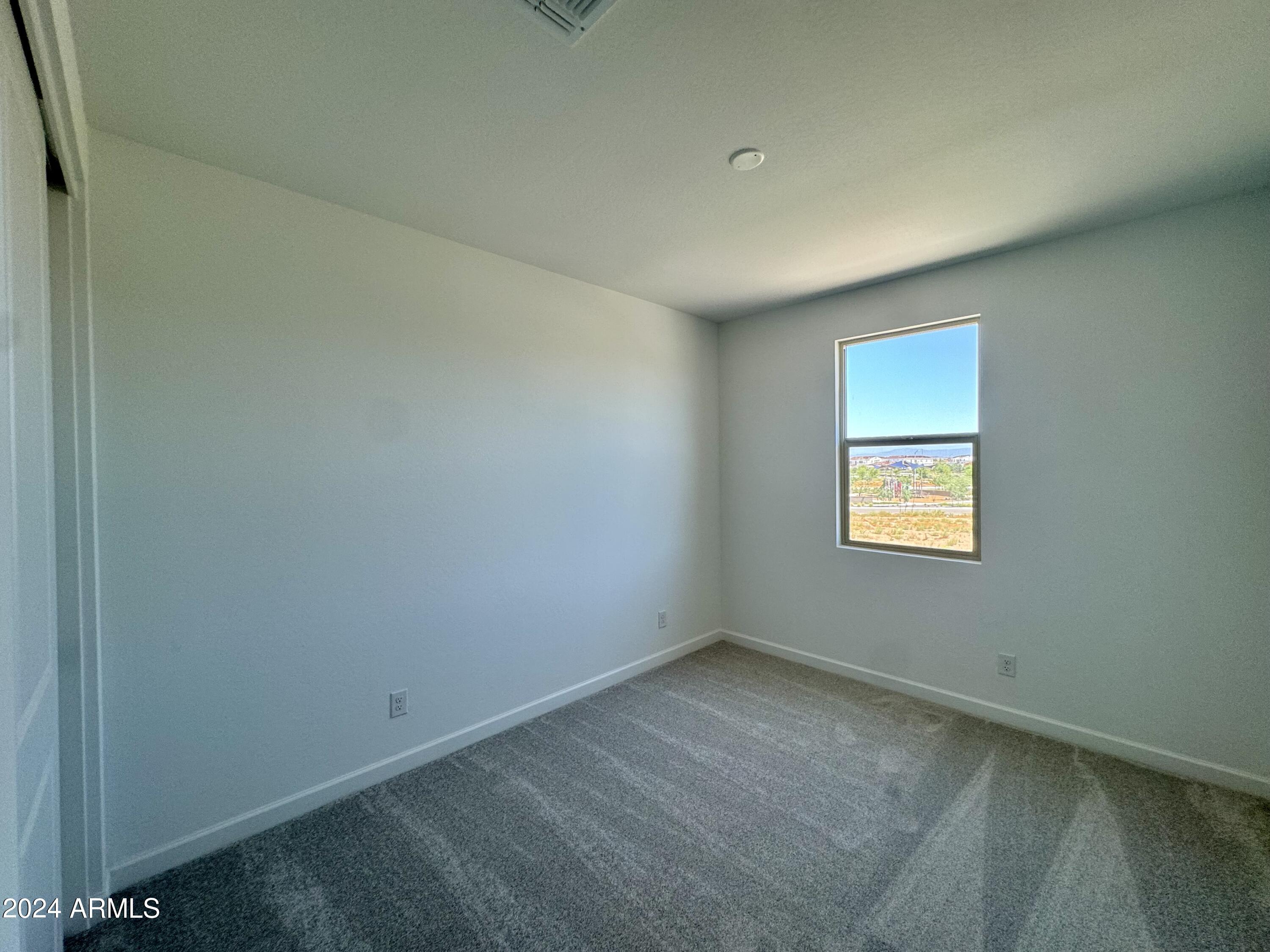 2214 W PASO Trail