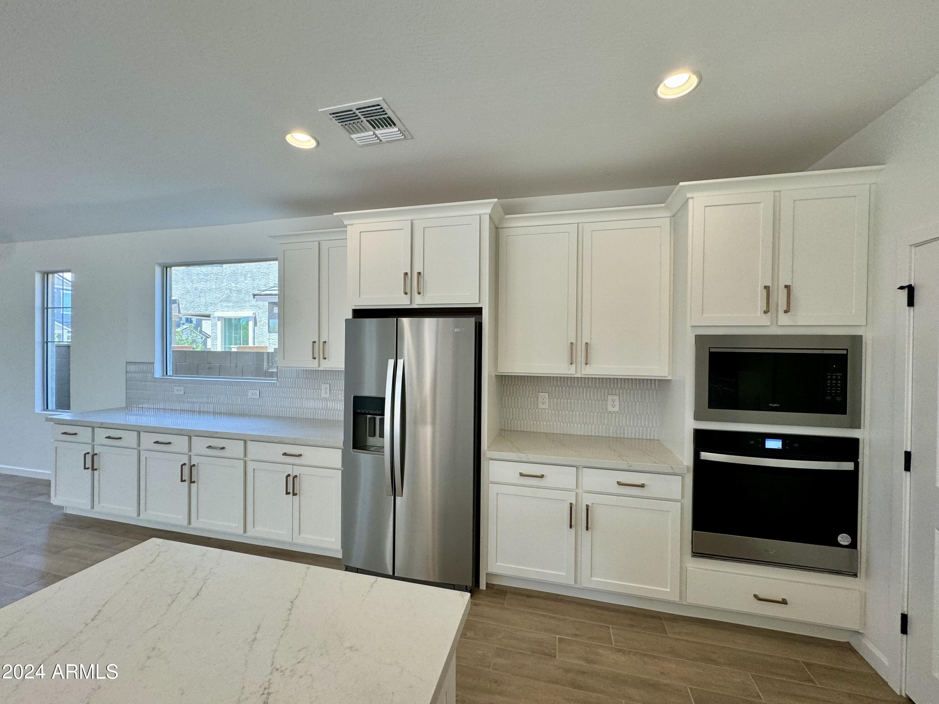 2214 W PASO Trail
