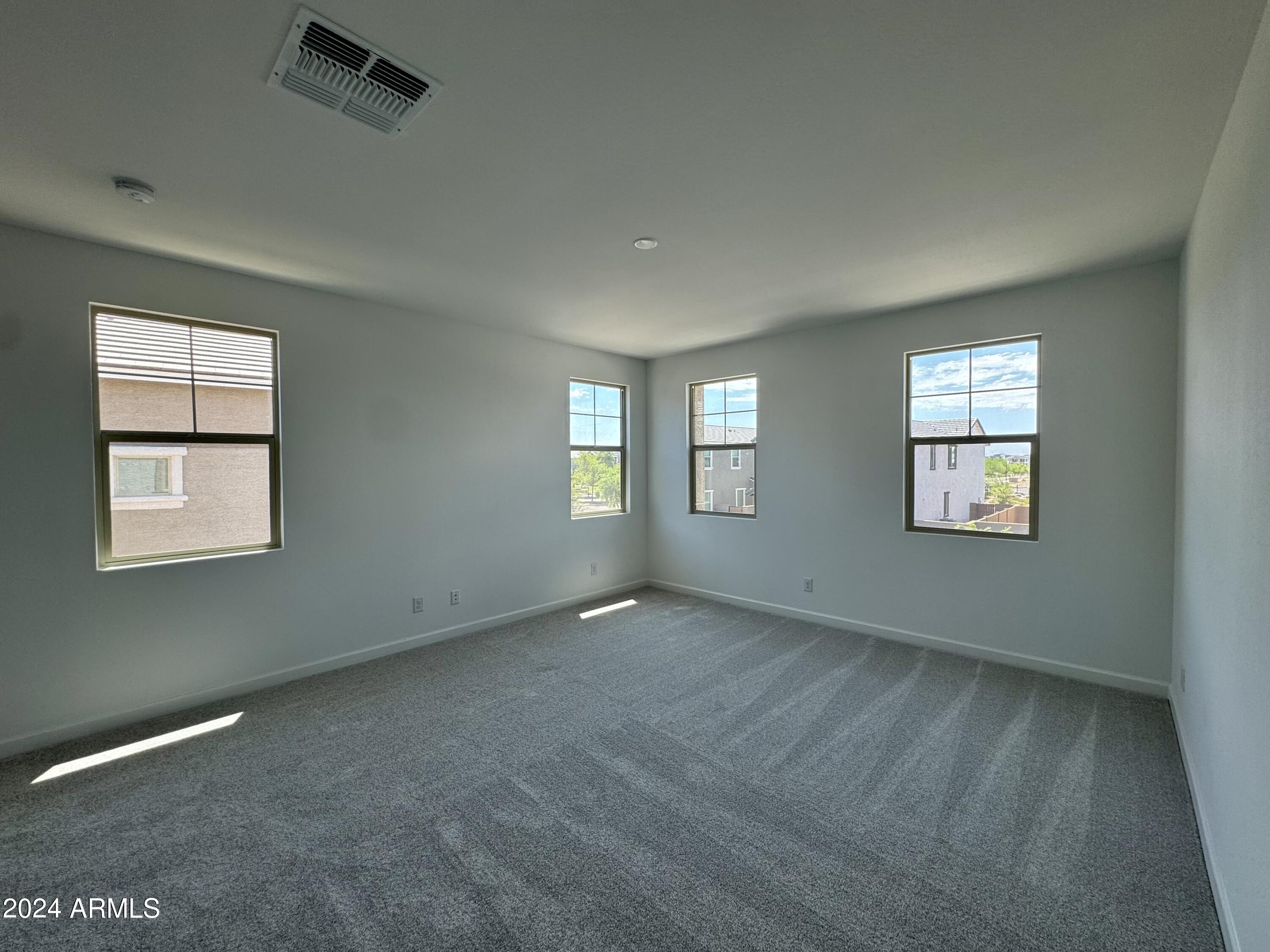 2214 W PASO Trail