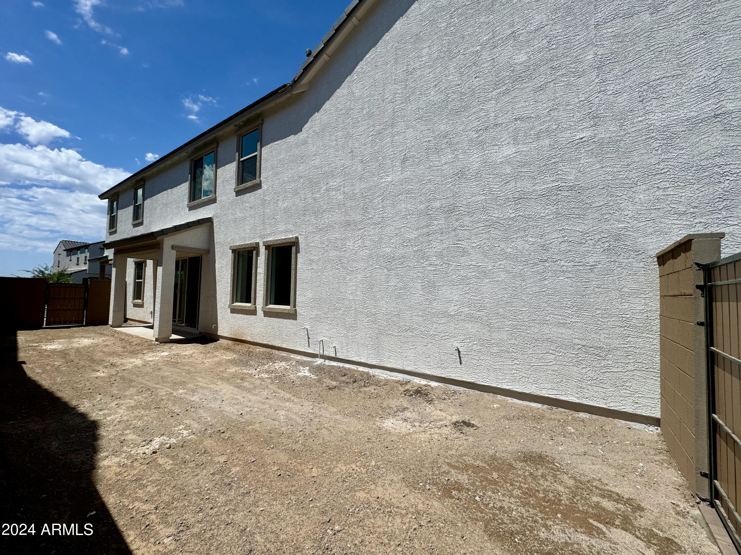 2214 W PASO Trail