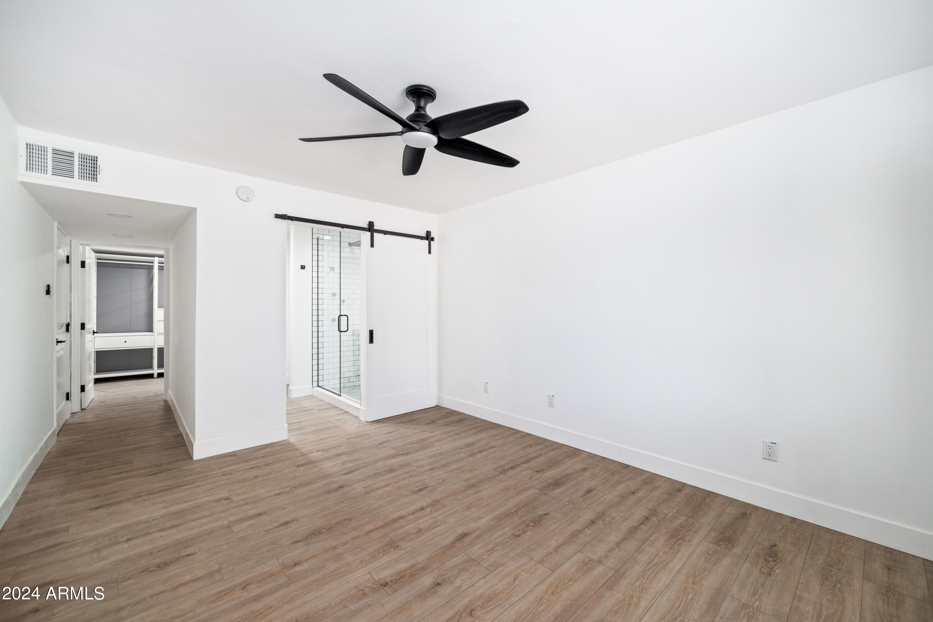 1627 W COLTER Street