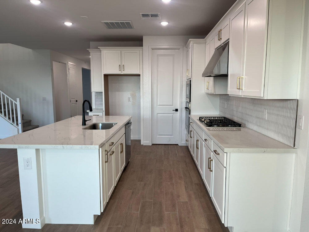 7659 W TETHER Trail