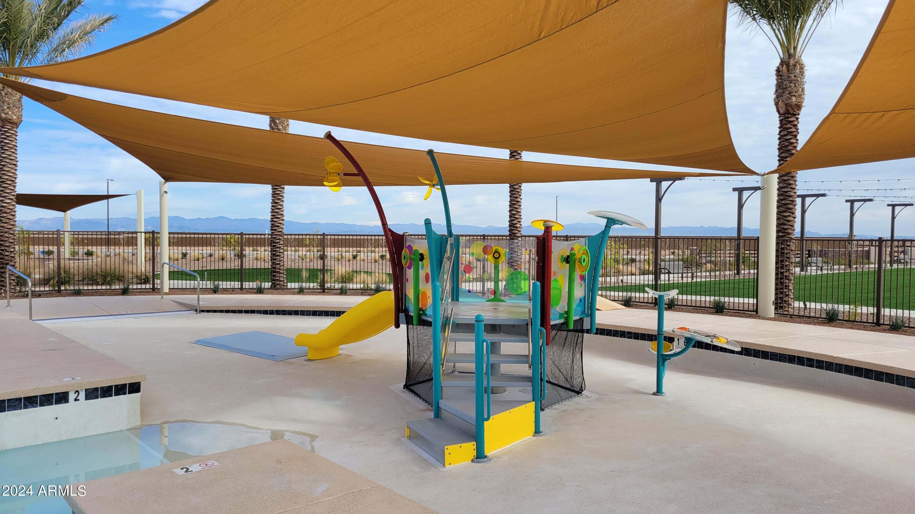 4158 E BRADFORD Avenue