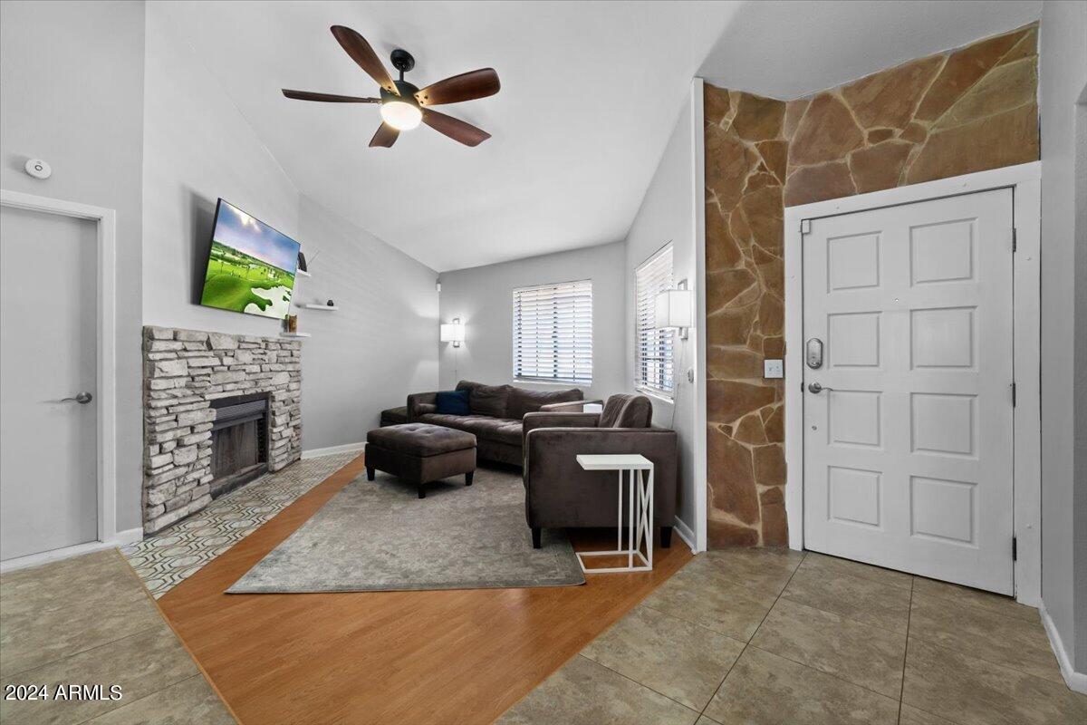 2020 W UNION HILLS Drive # 259