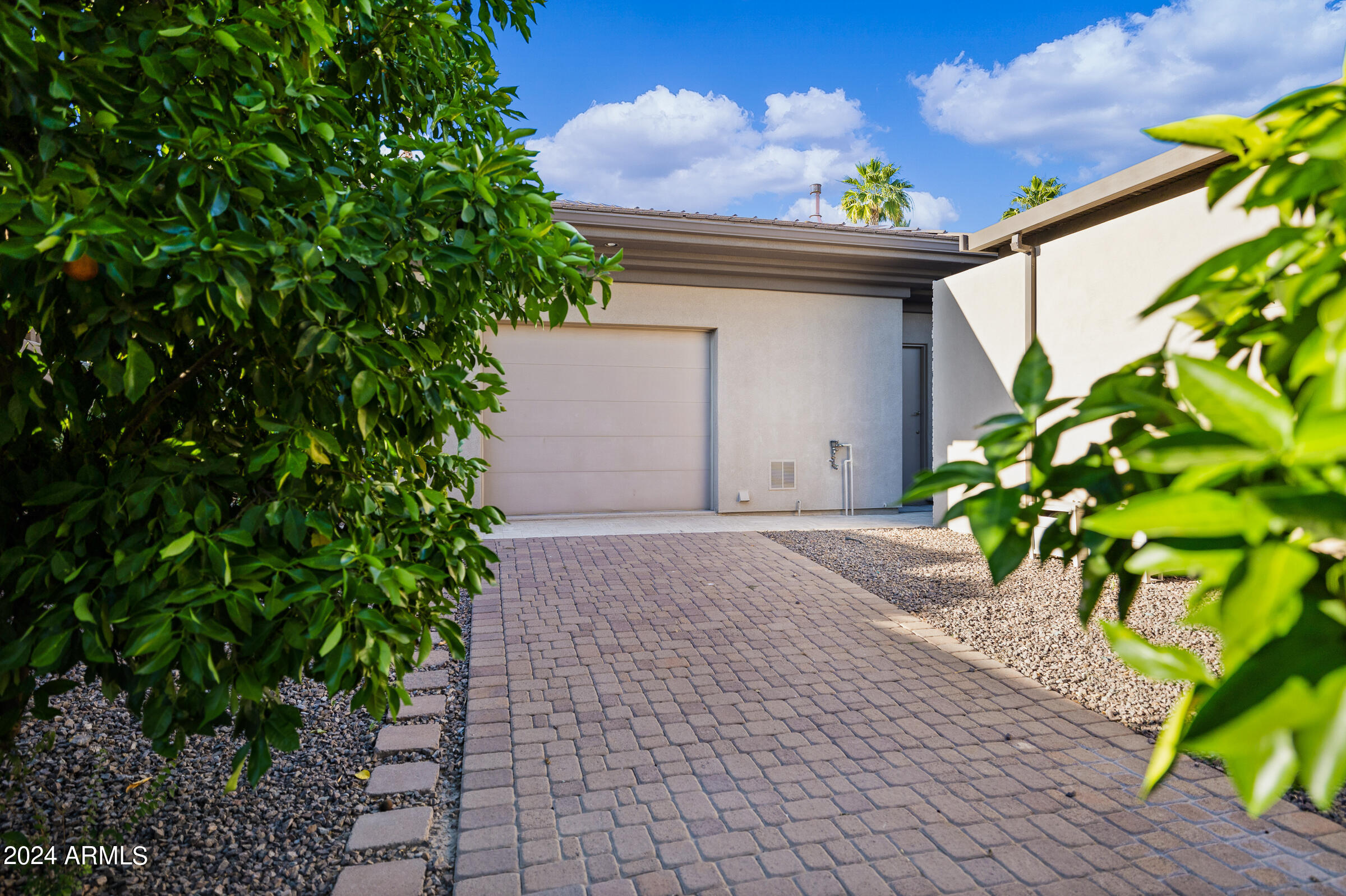 103 W MACAW Drive