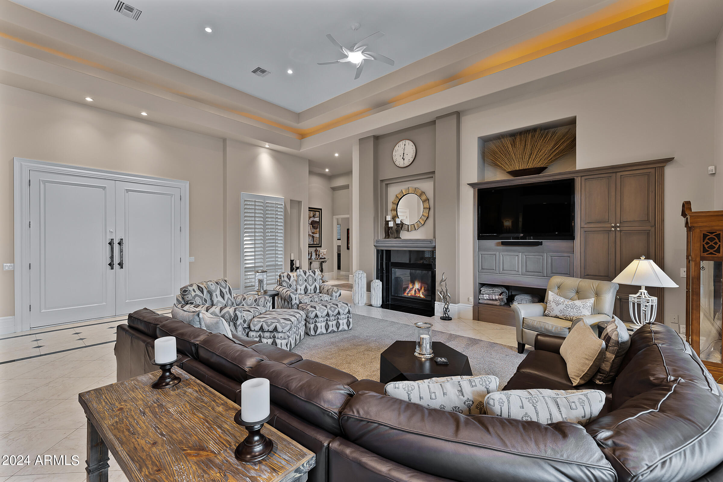 103 W MACAW Drive