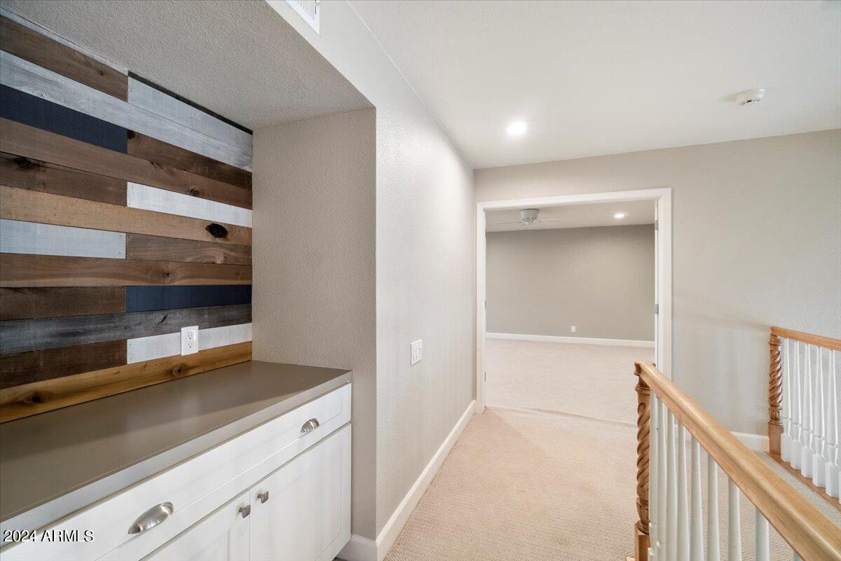8631 E THOROUGHBRED Trail