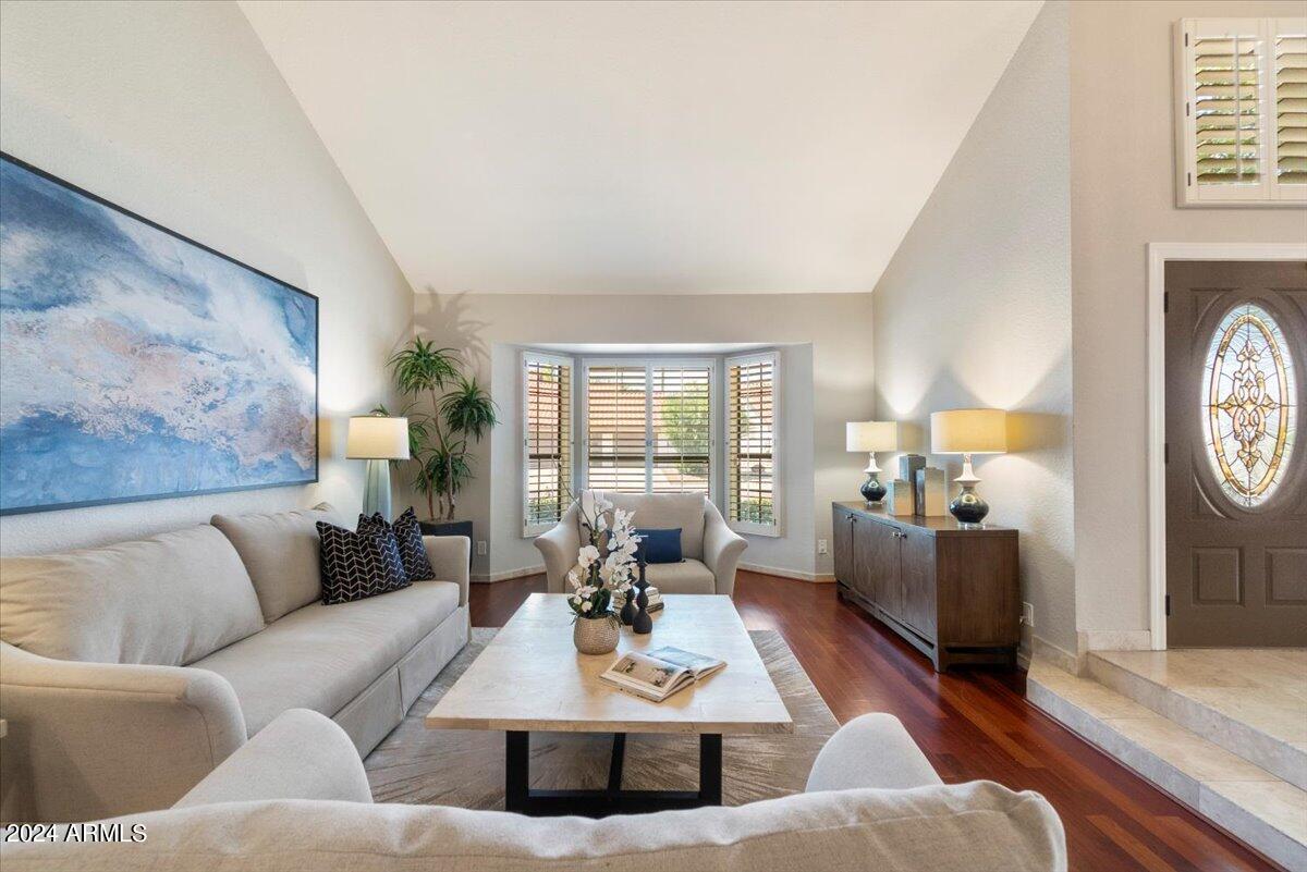 8631 E THOROUGHBRED Trail