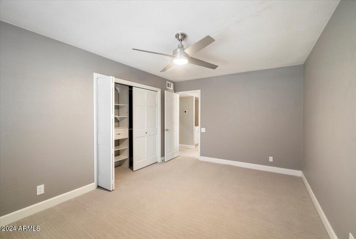 8631 E THOROUGHBRED Trail